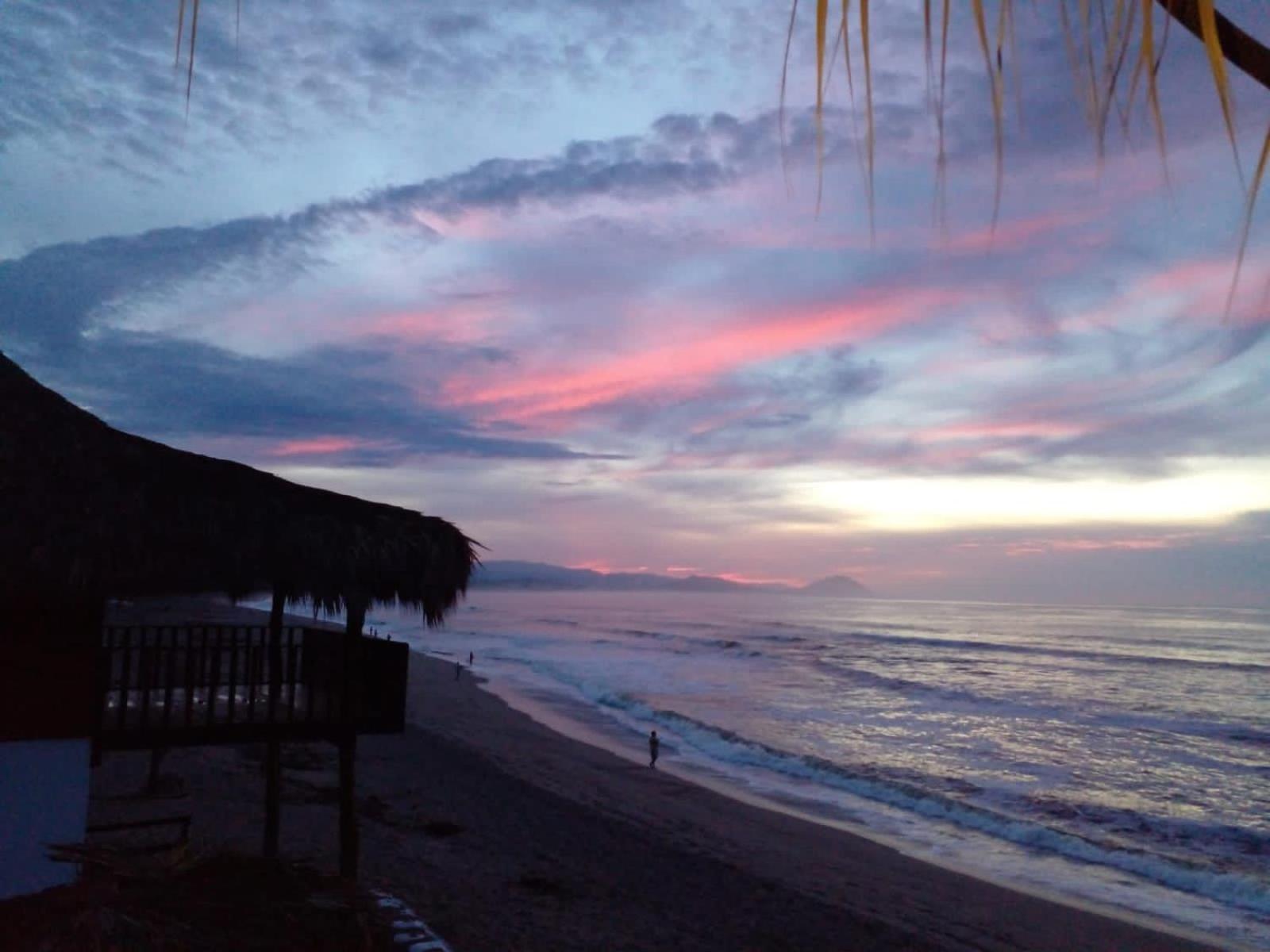 Deluxe Double or Twin Room with Sea View - Photo 8