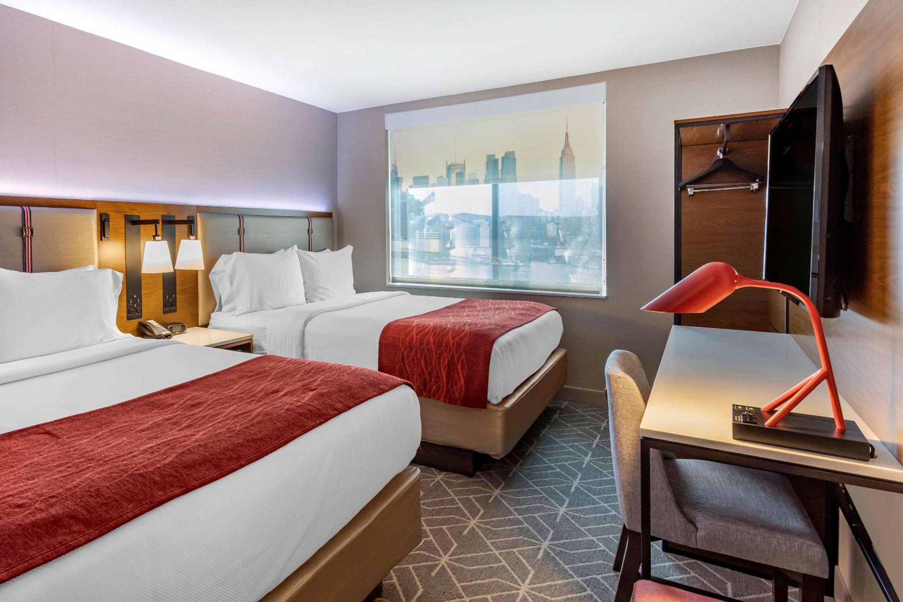 Standard Queen Room with Two Queen Beds - Non Smoking  - Photo 2