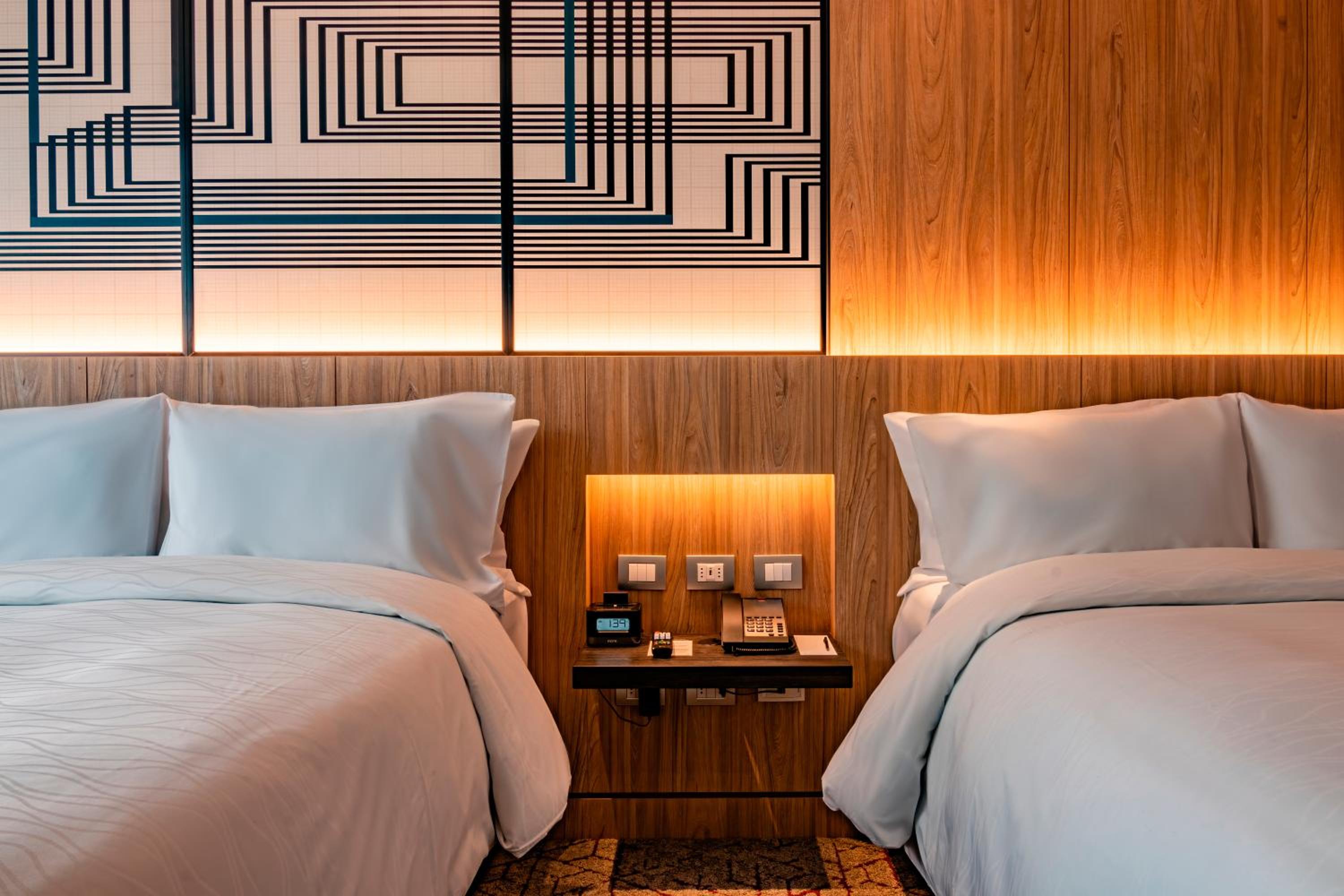 Superior Room with Two Double Beds - Photo 5