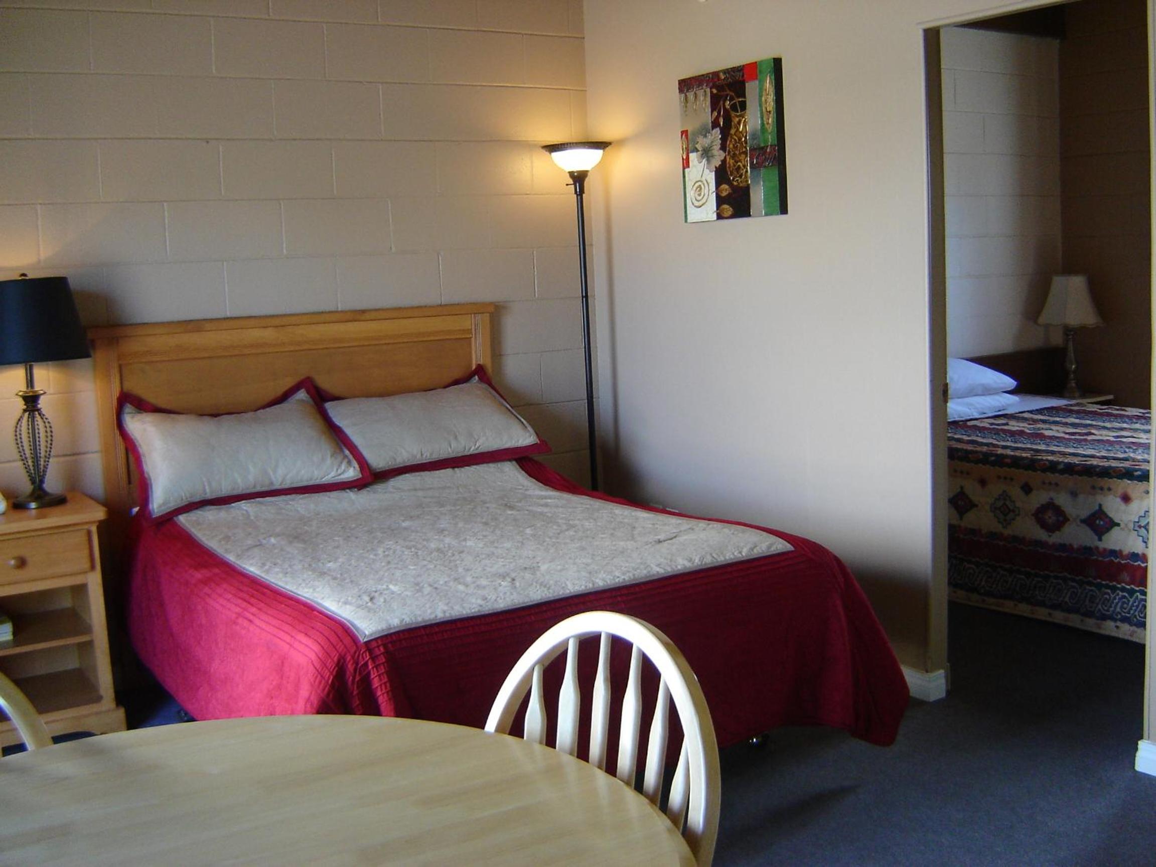 One-Bedroom Suite with Two Queen Beds photo 1