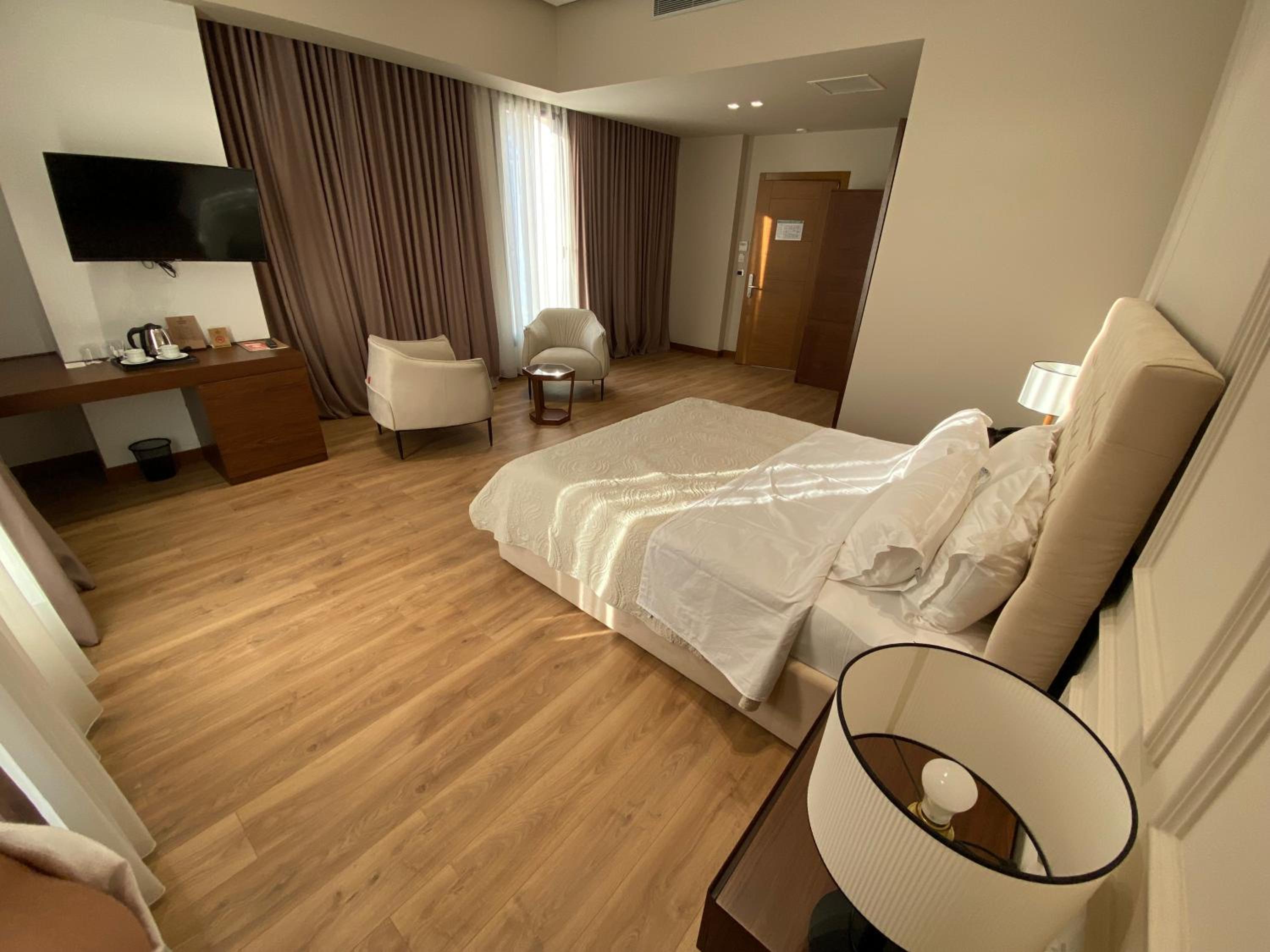 Deluxe Double Room with Castle View photo 3