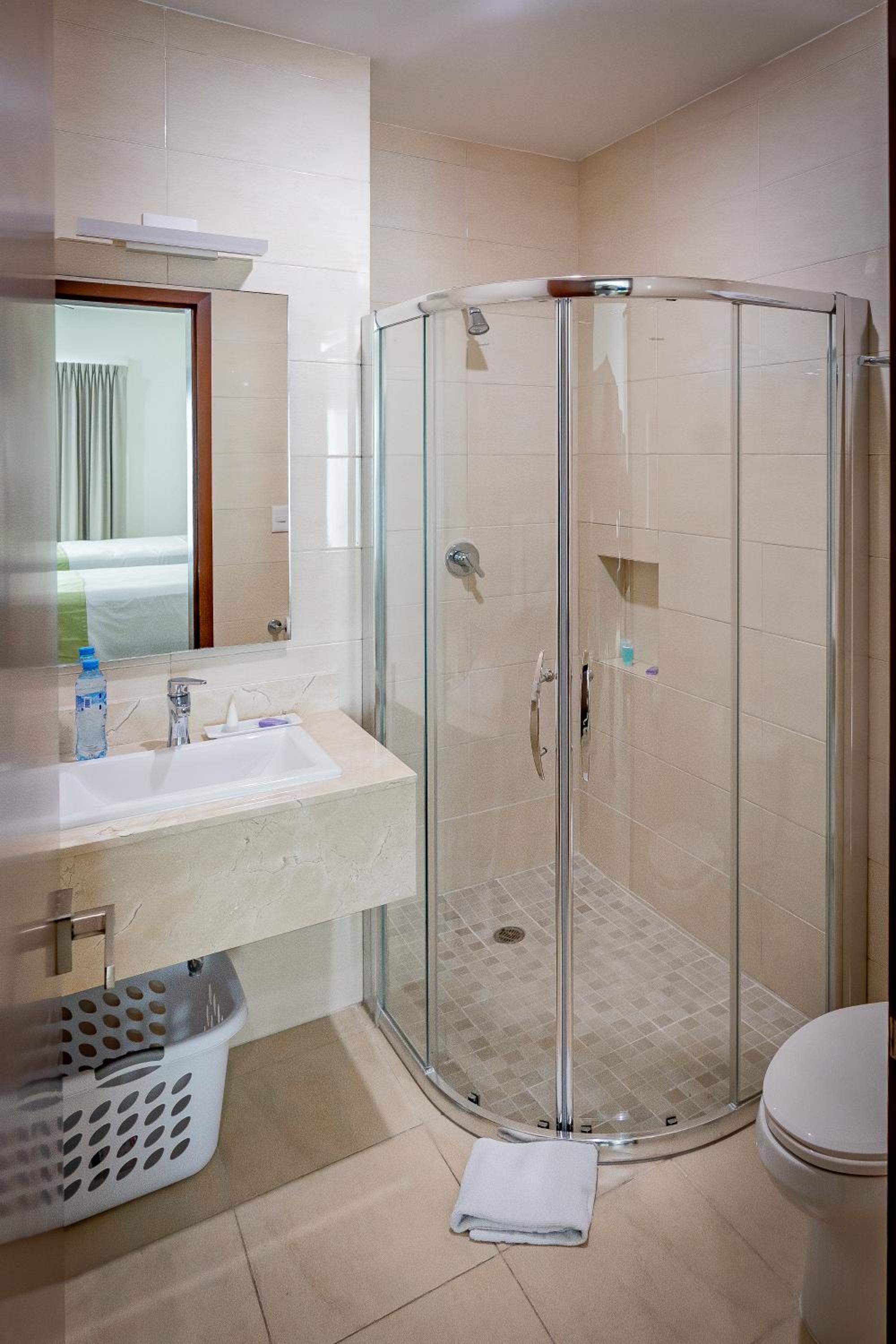 Deluxe Double Room with Balcony photo 3