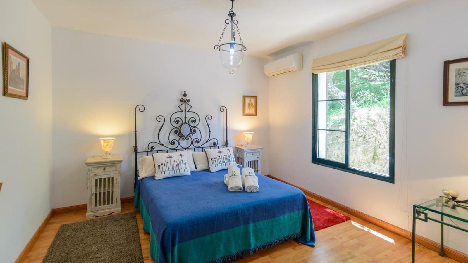 Three-Bedroom Villa photo 3
