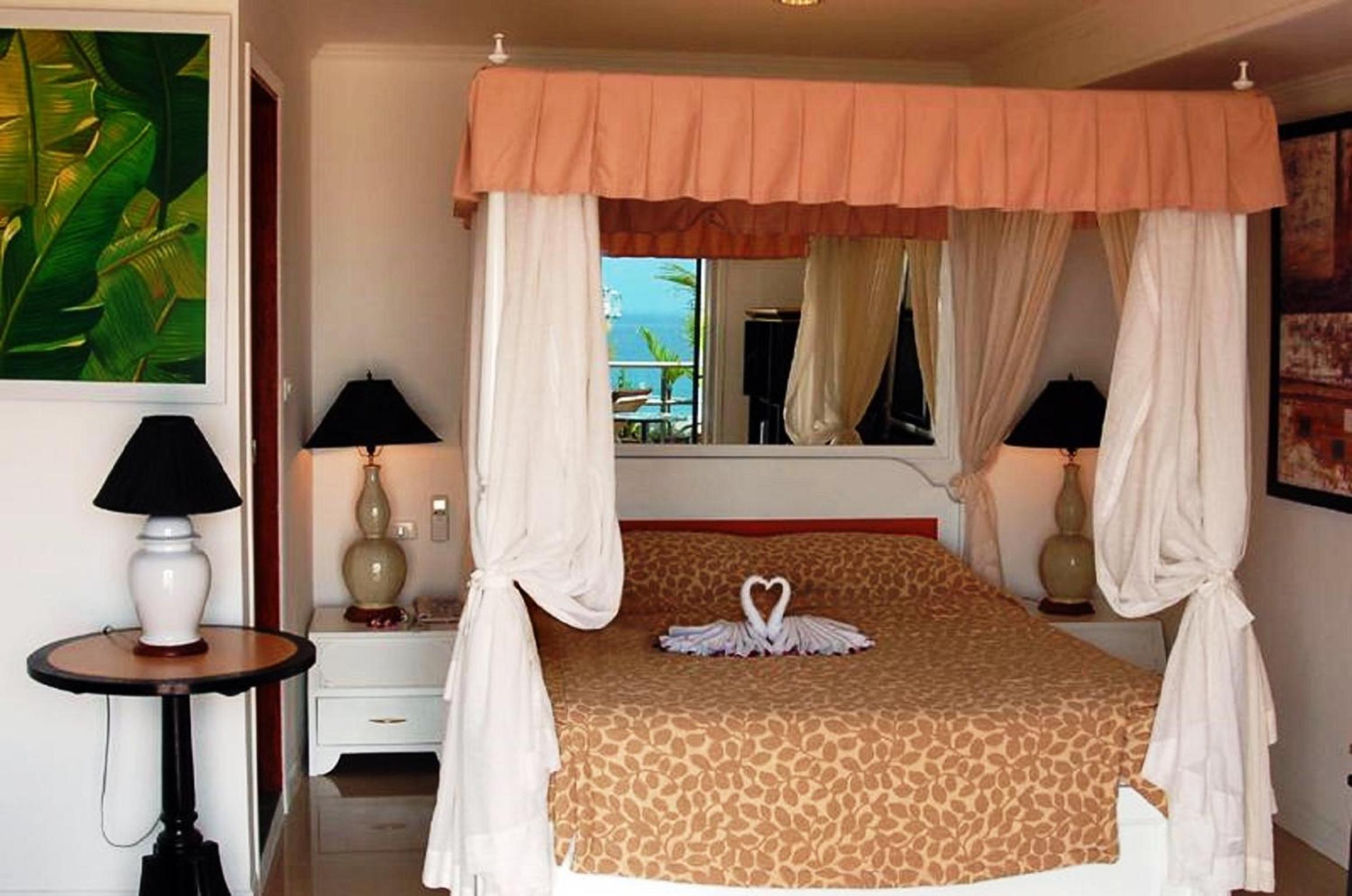 Penthouse Suite - Photo 4