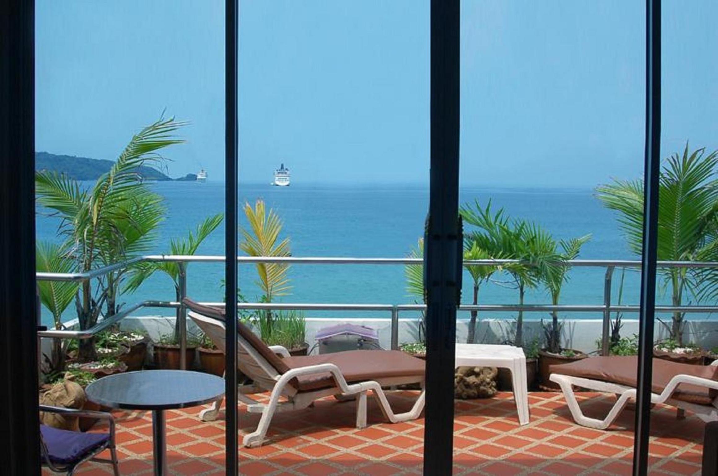 Penthouse Suite - Photo 7