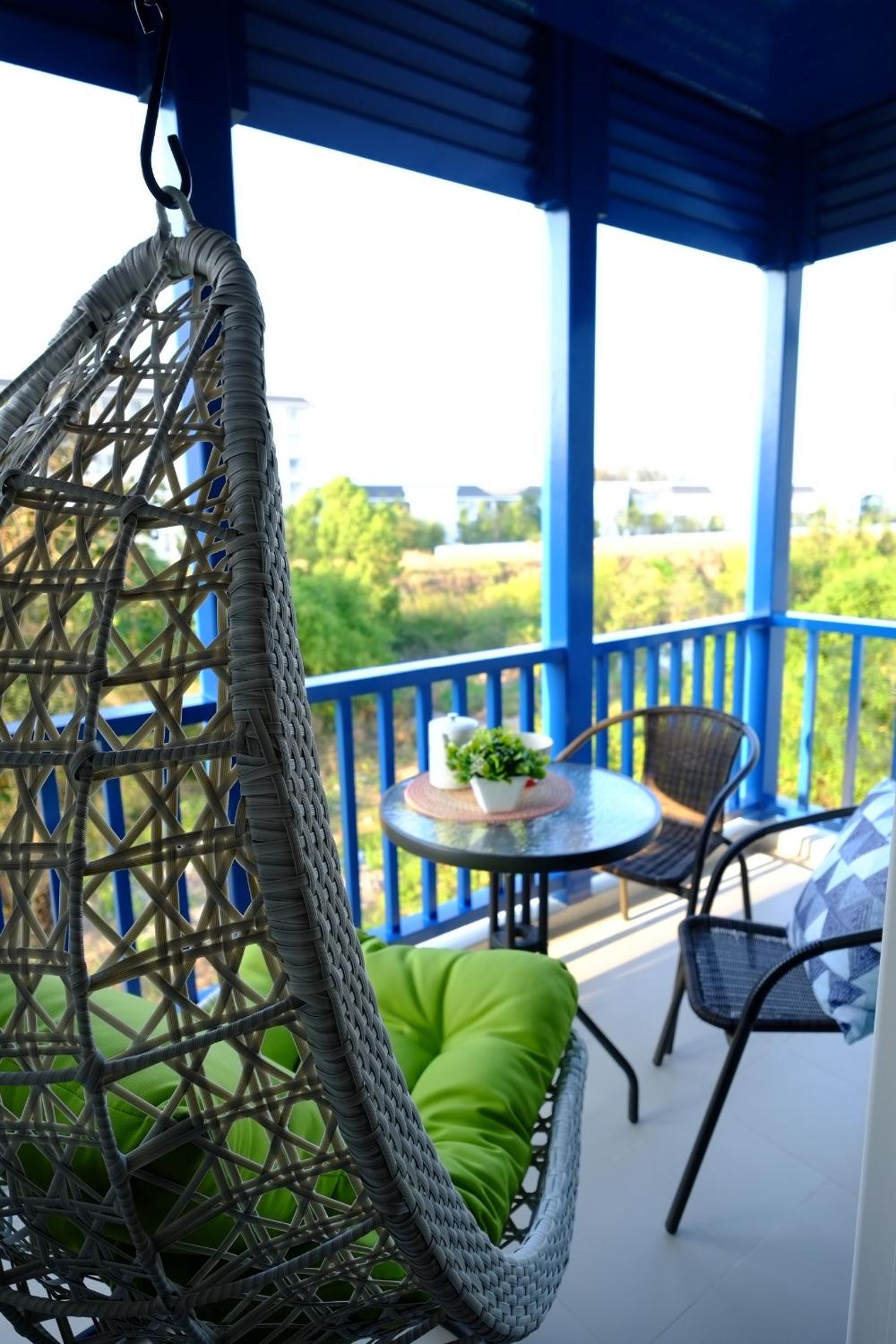 Apartment with Mountain View - Photo 35