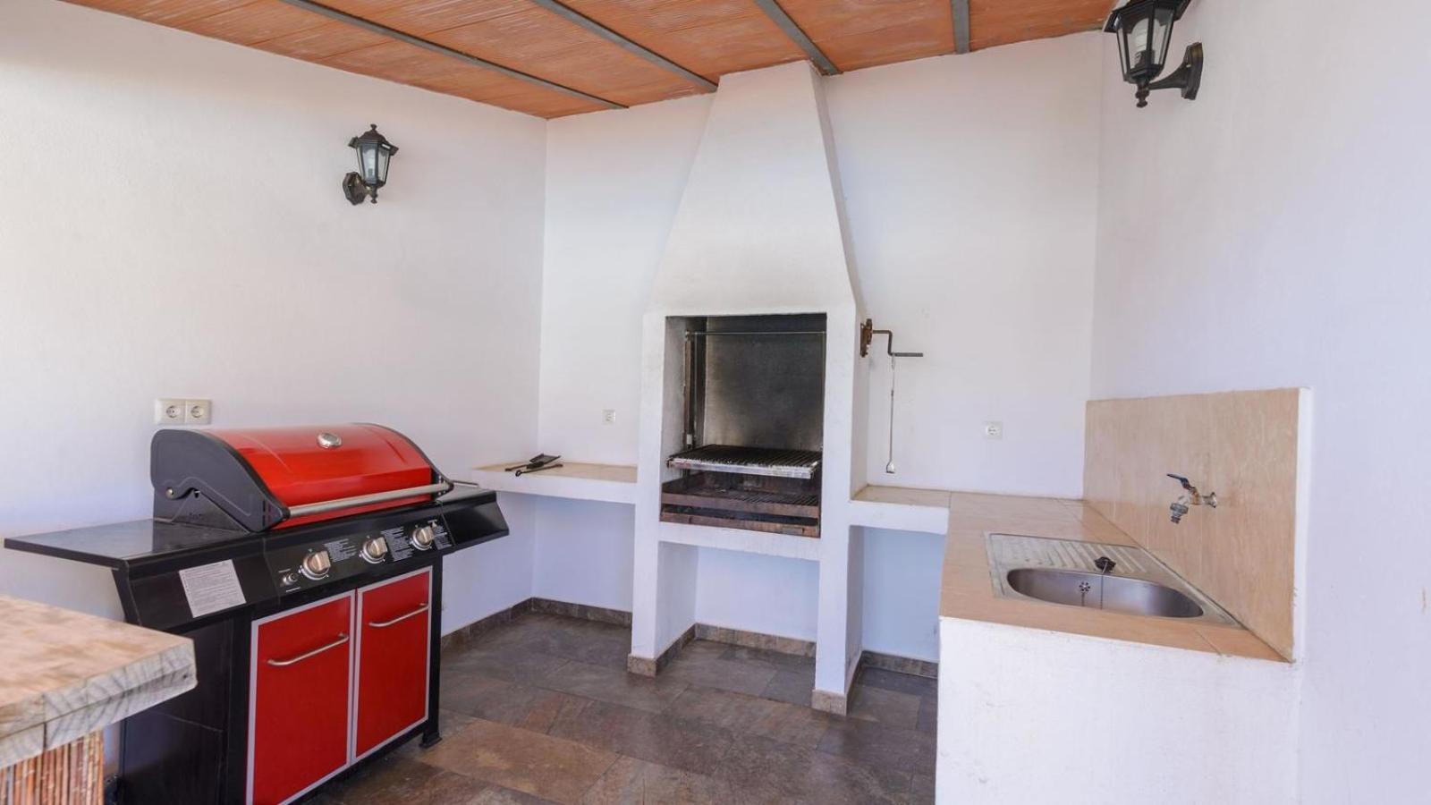 Three-Bedroom Villa photo 1