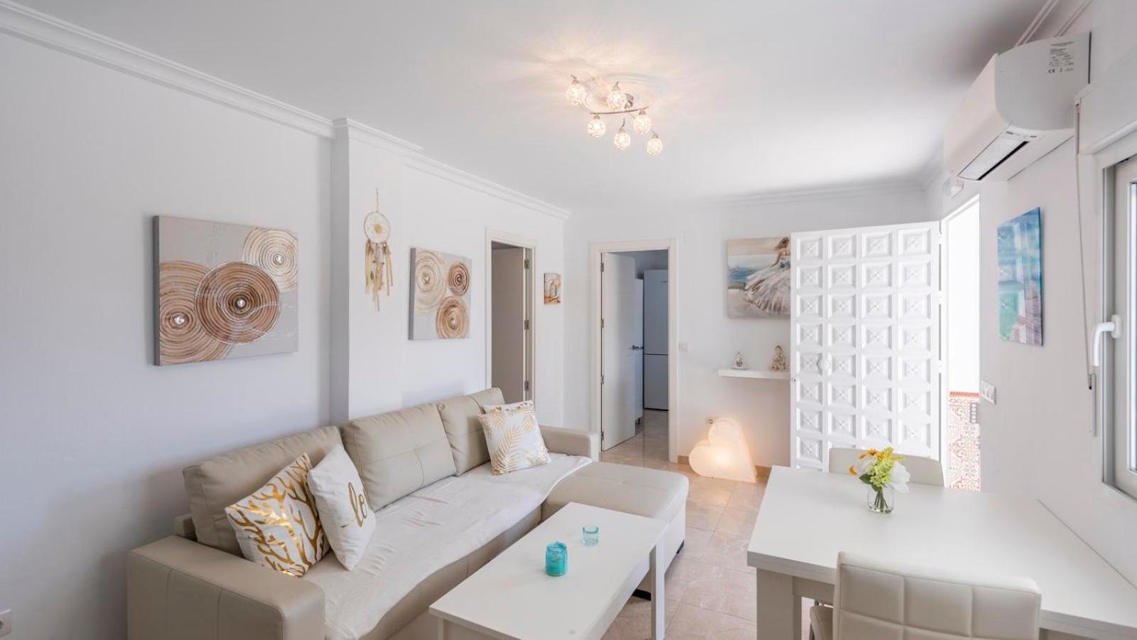 Three-Bedroom Villa photo 2
