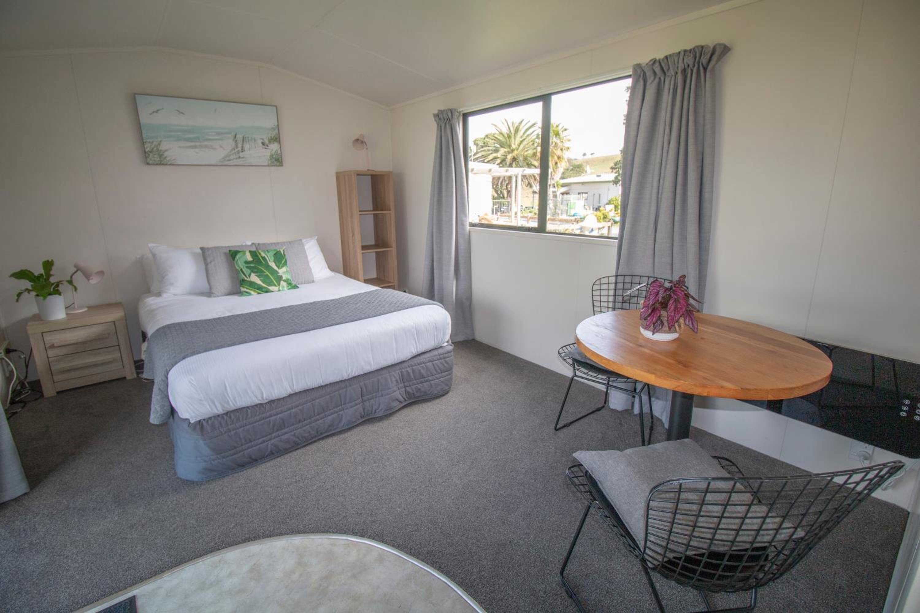 Studio Apartment photo 1
