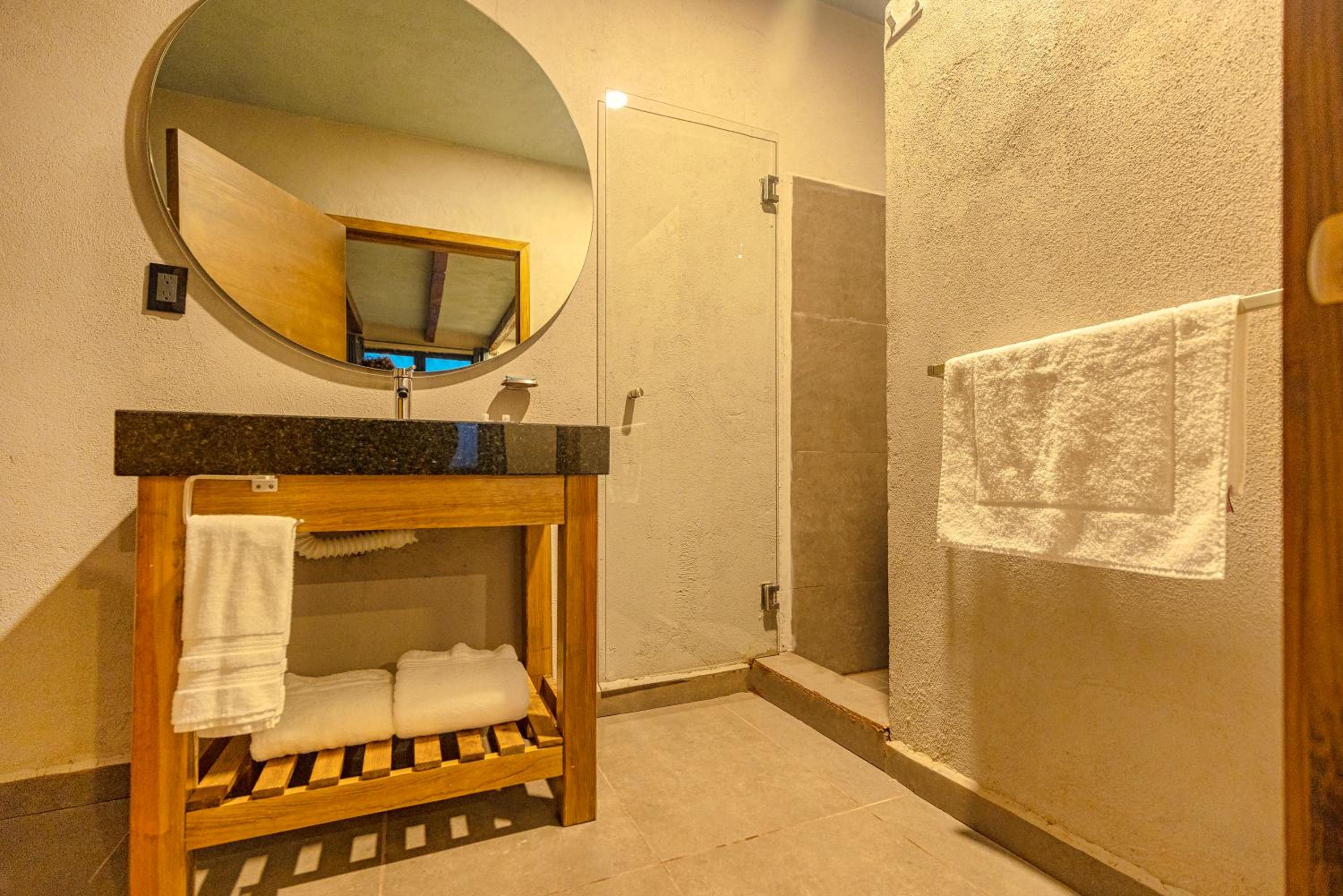 Double Room - Photo 2