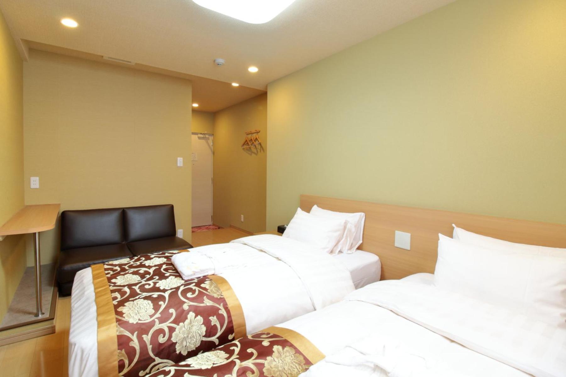 Standard Twin Room photo 3