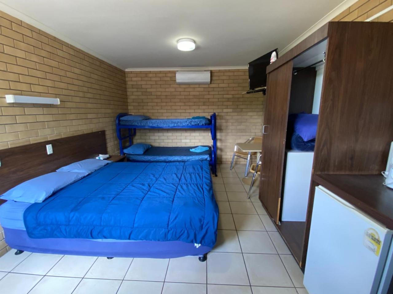 Standard Triple Room - Photo 3