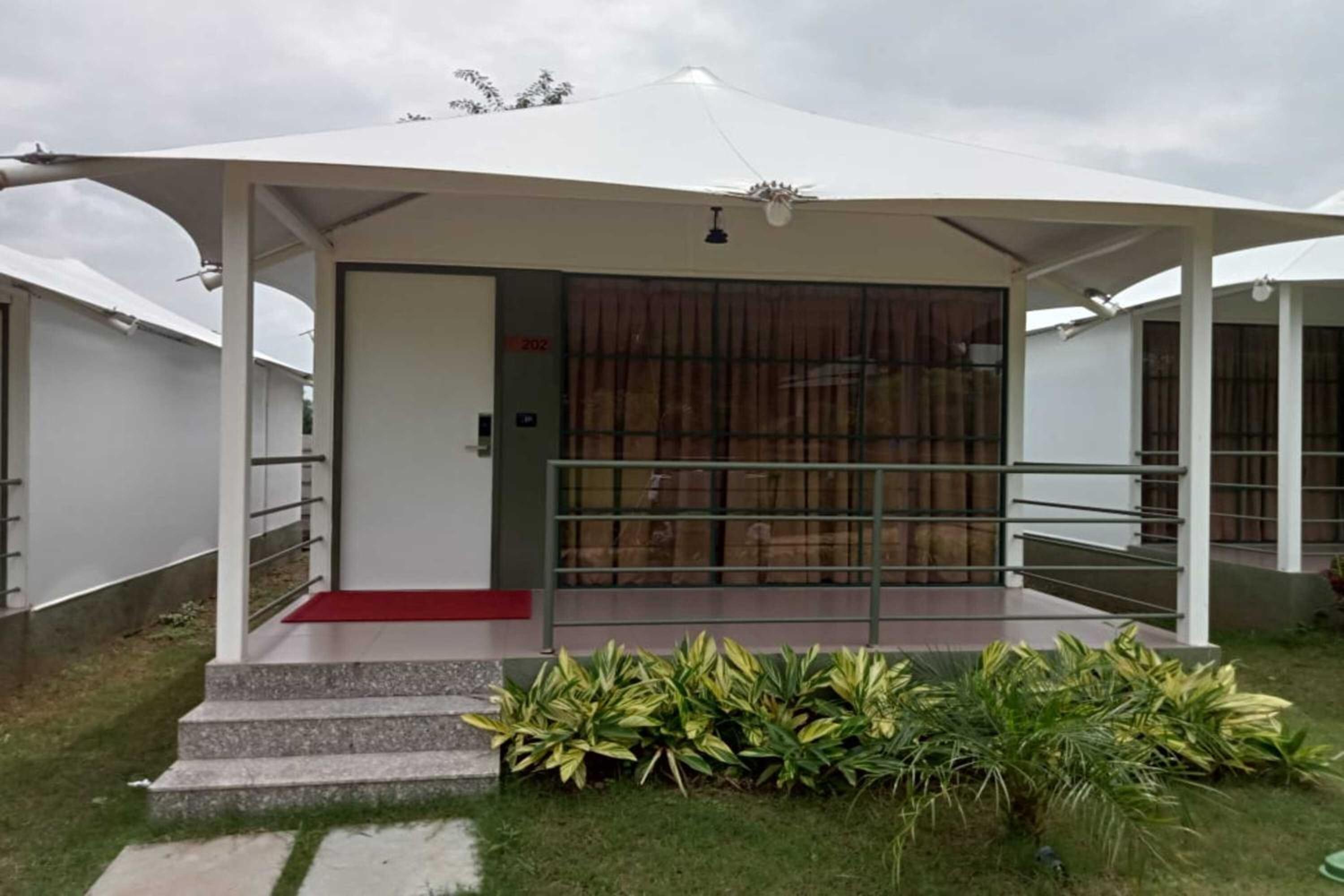 Tent - Photo 3