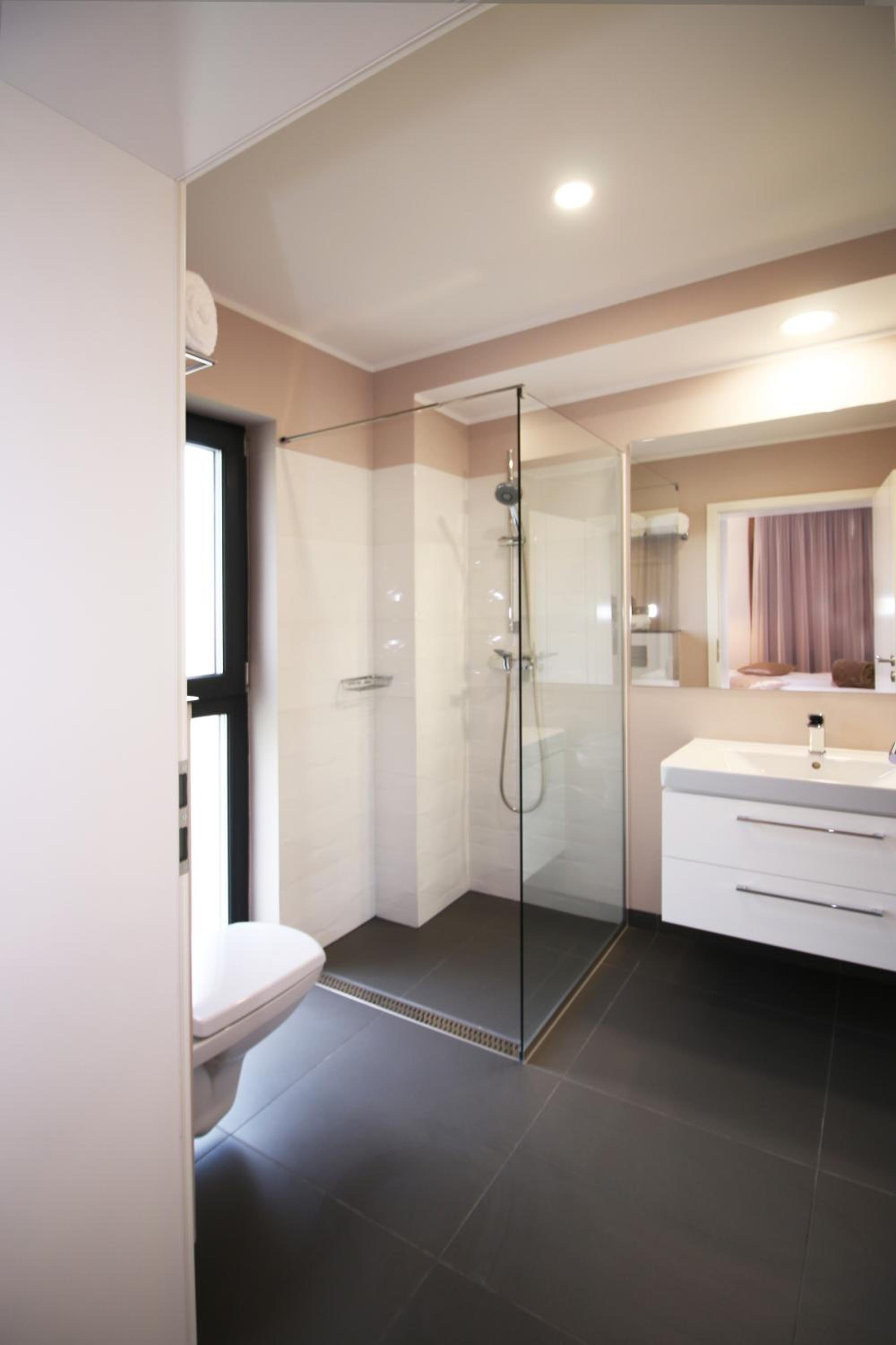 Double Room - Photo 3