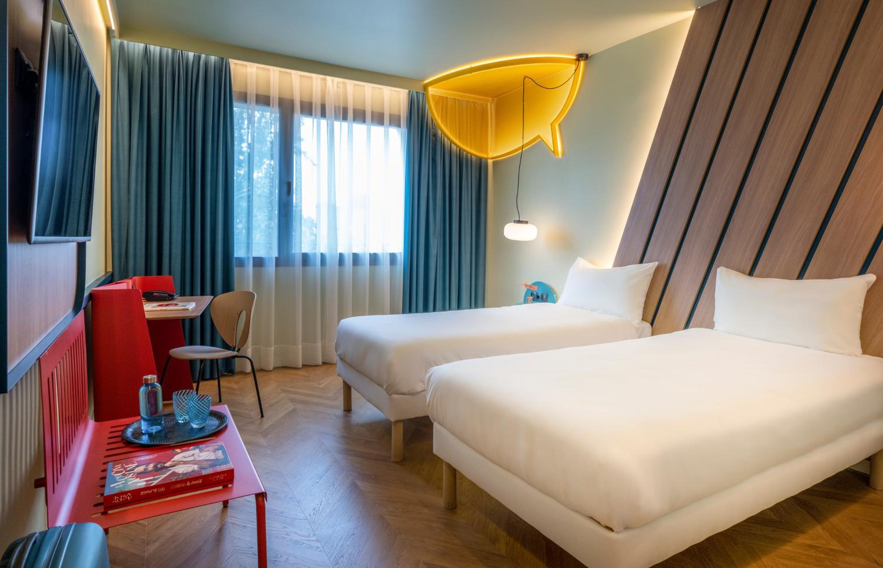 Habitación Estándar con Dos Camas Individuales