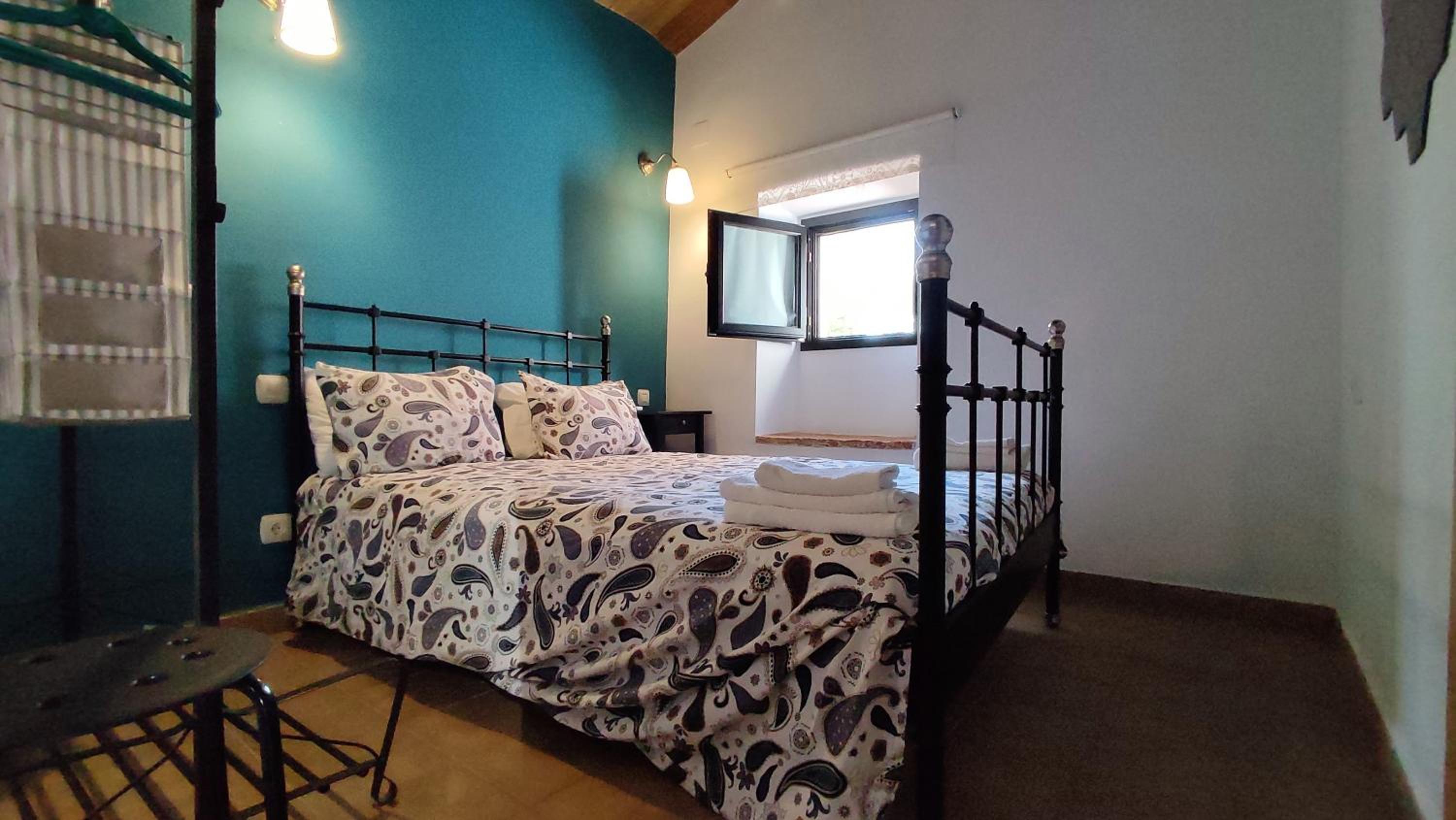 Two-Bedroom House - Photo 15