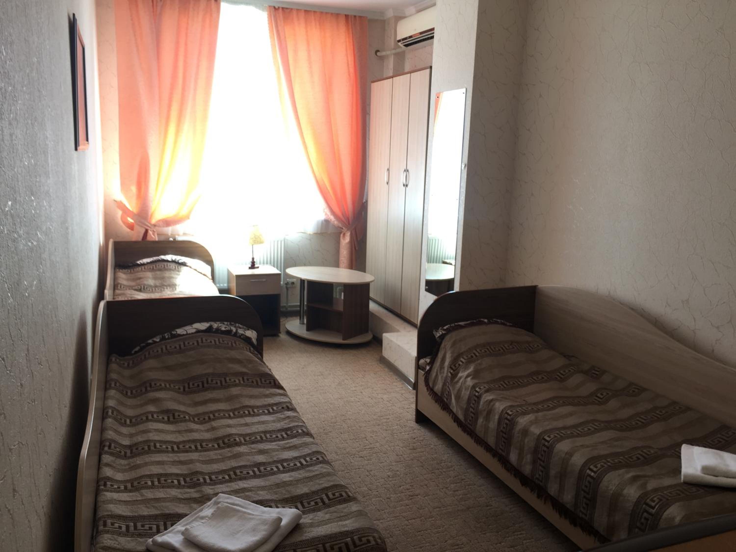 Twin Room with Shower photo 1