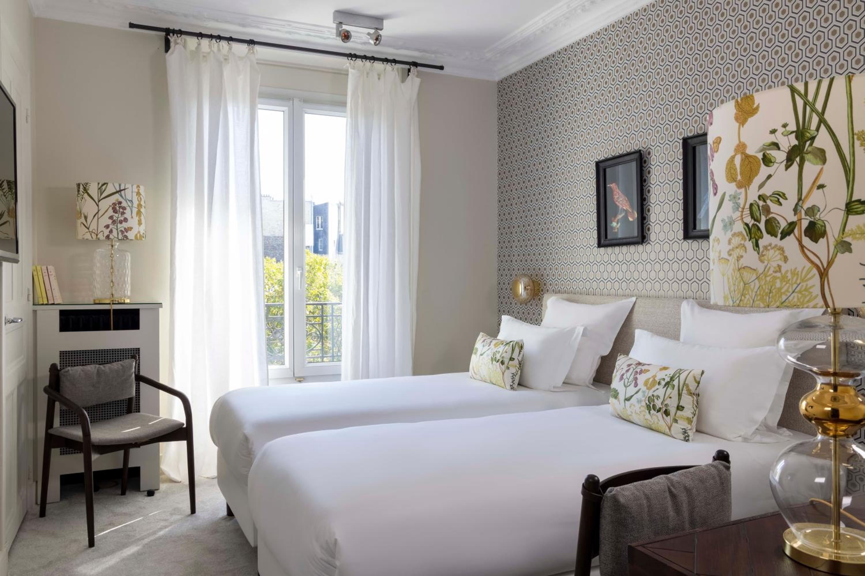 Prestige Double Room with Tour Eiffel View photo 2