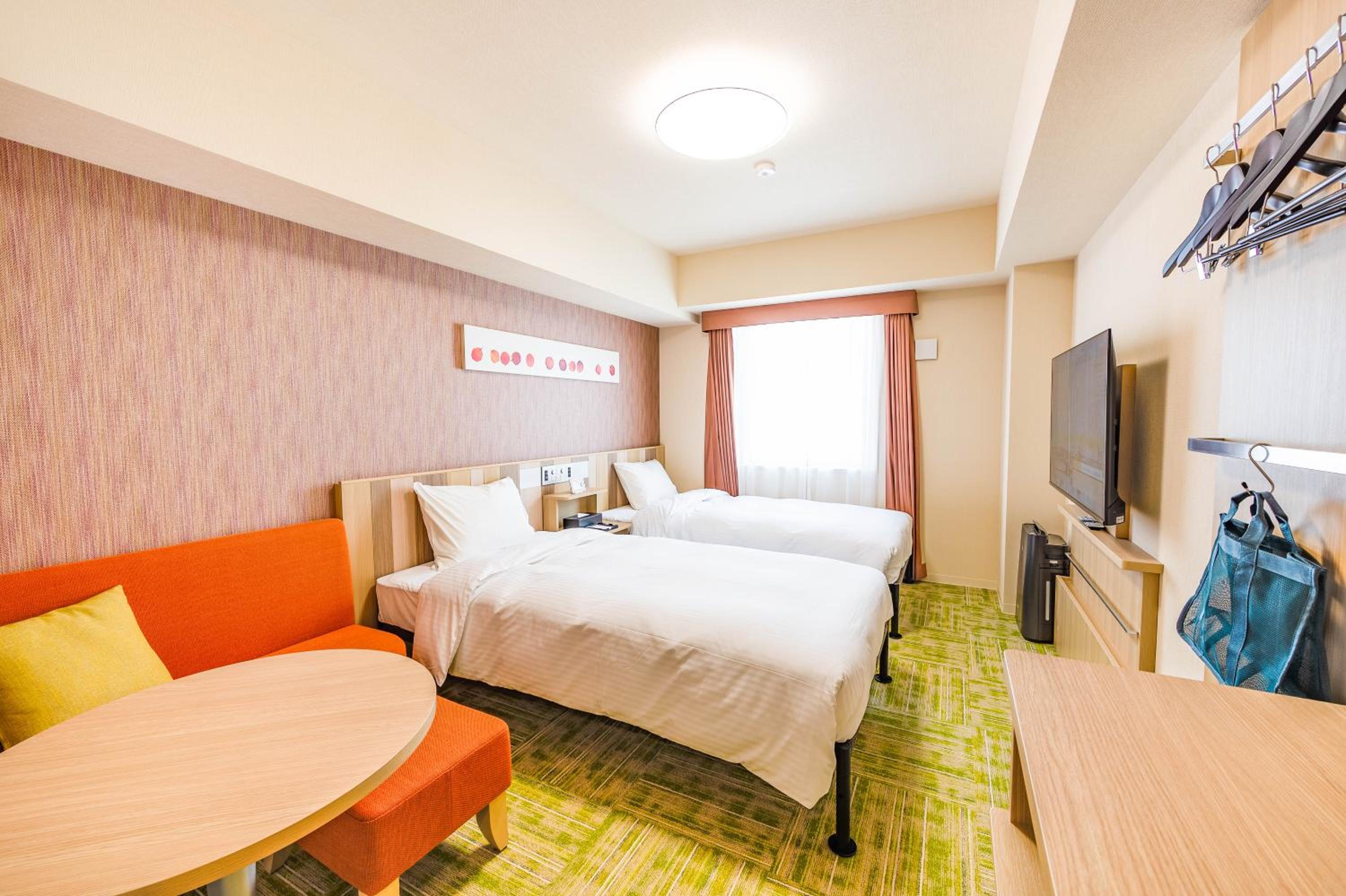 Standard Twin Room - Photo 4