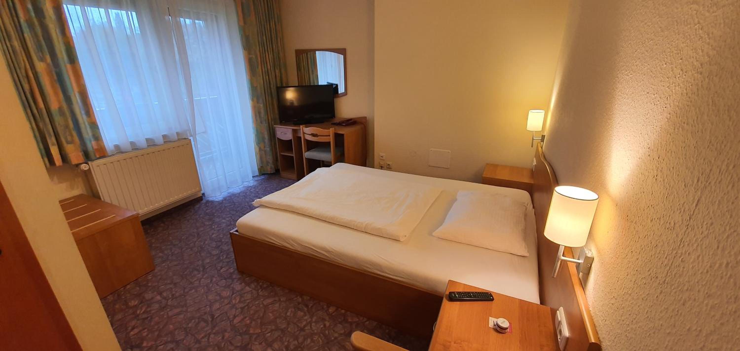 Single Room with Balcony photo 3