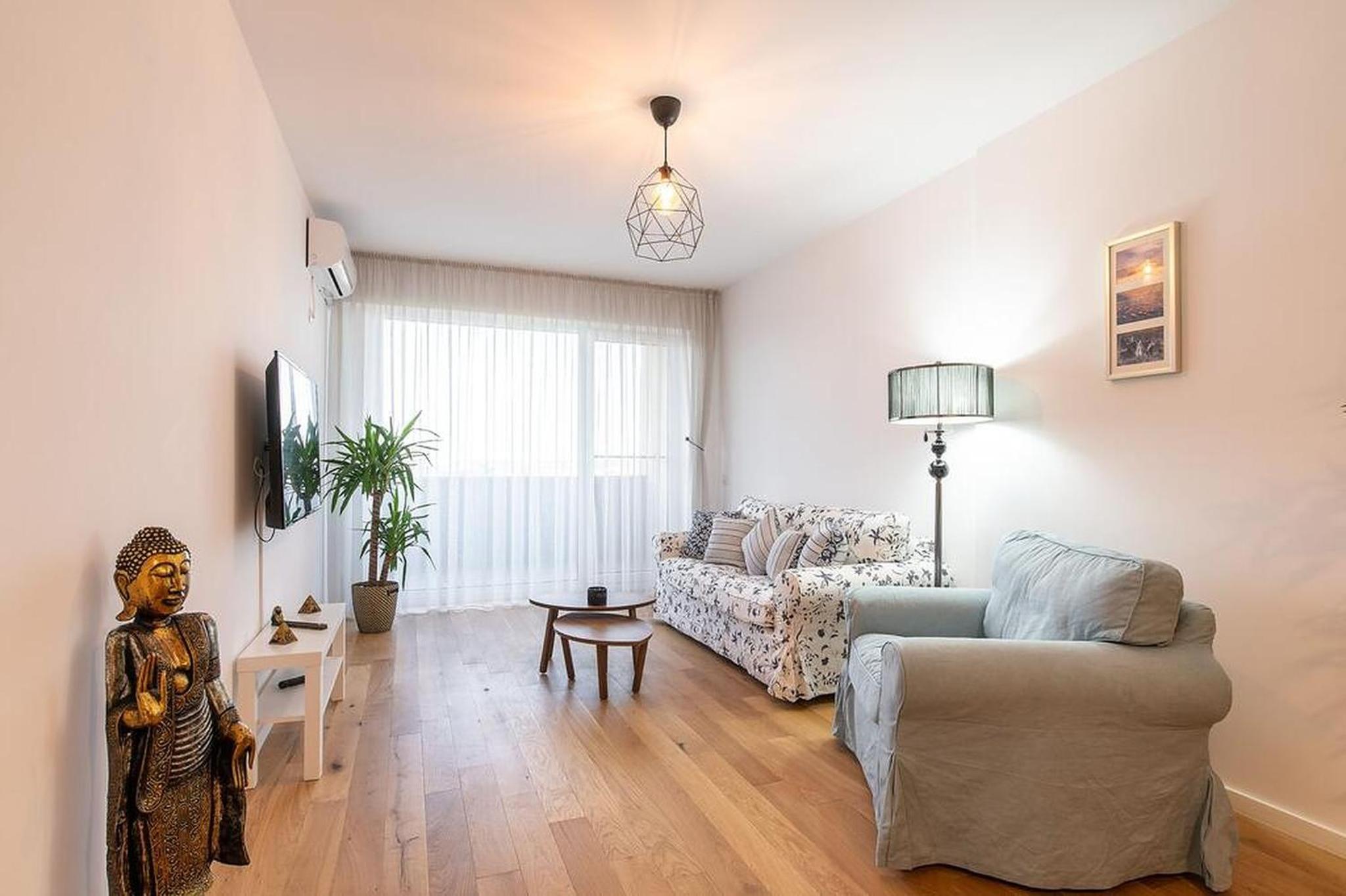 Apartment with Terrace - Photo 26