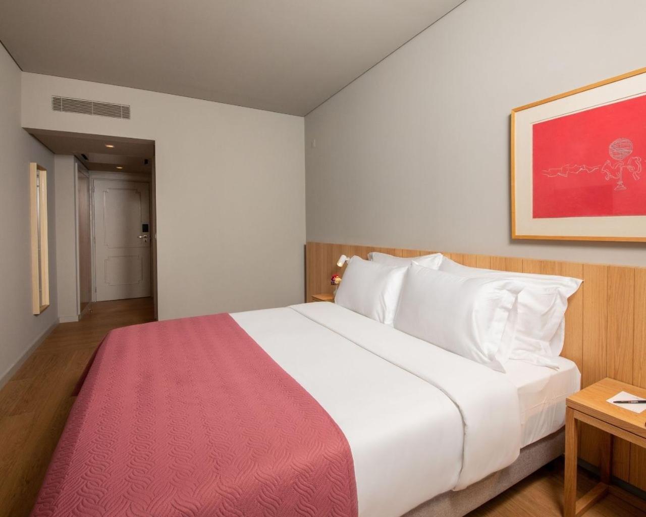 Double Room with Balcony - Photo 6