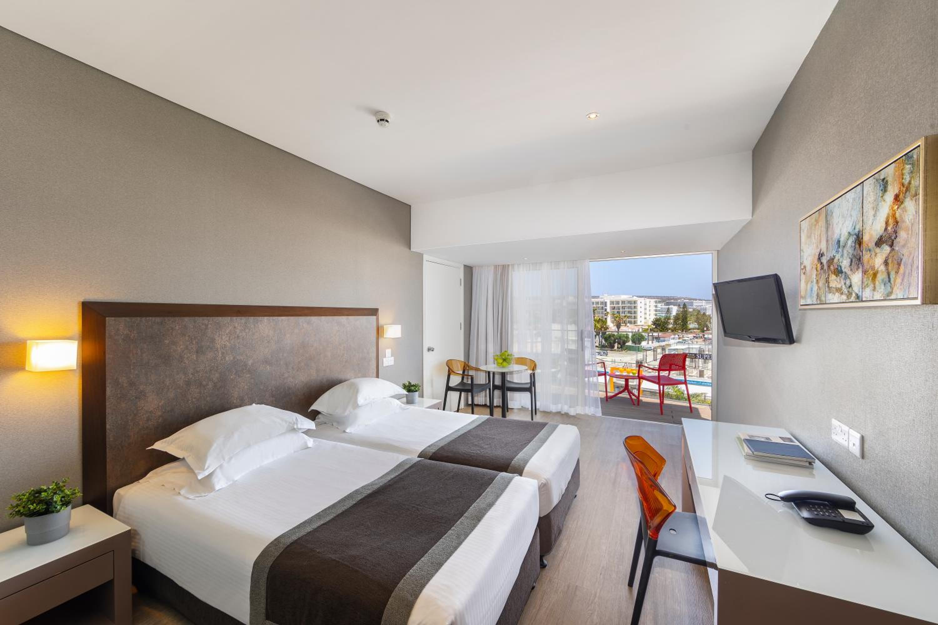 Standard Room with Inland View photo 1