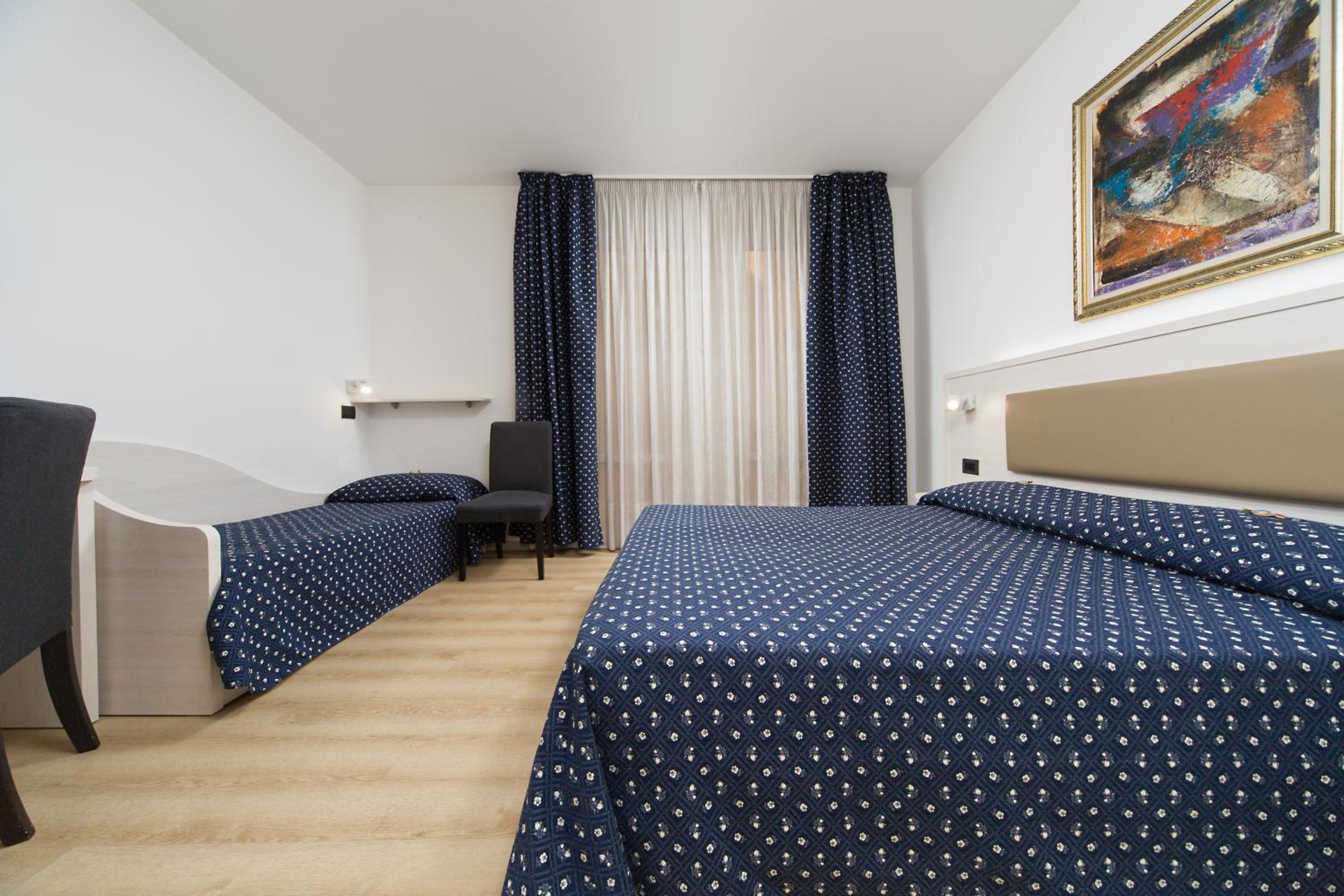 Triple Room - Photo 1