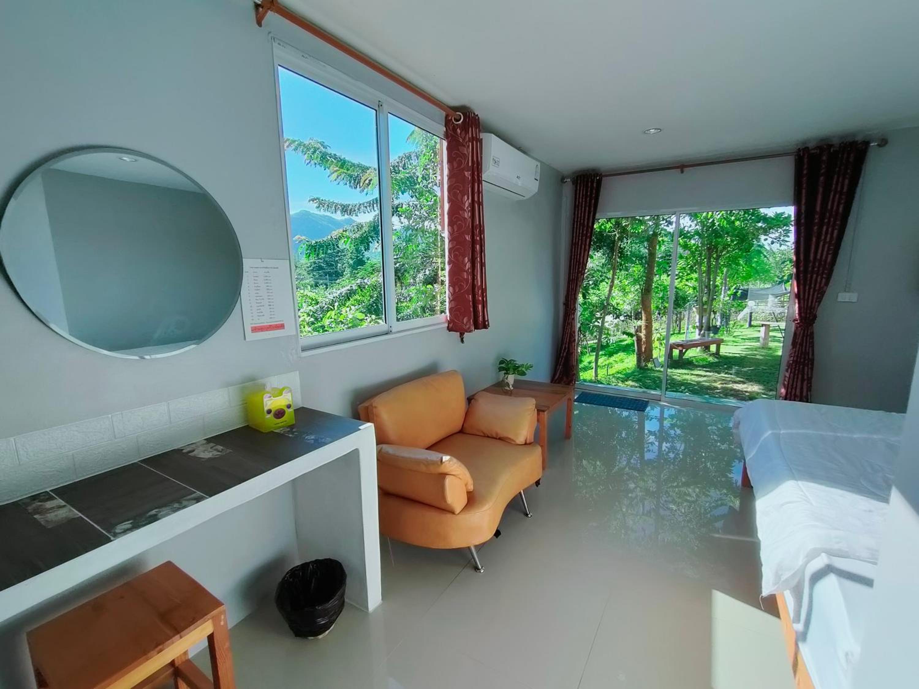 Double Room with View - Photo 7