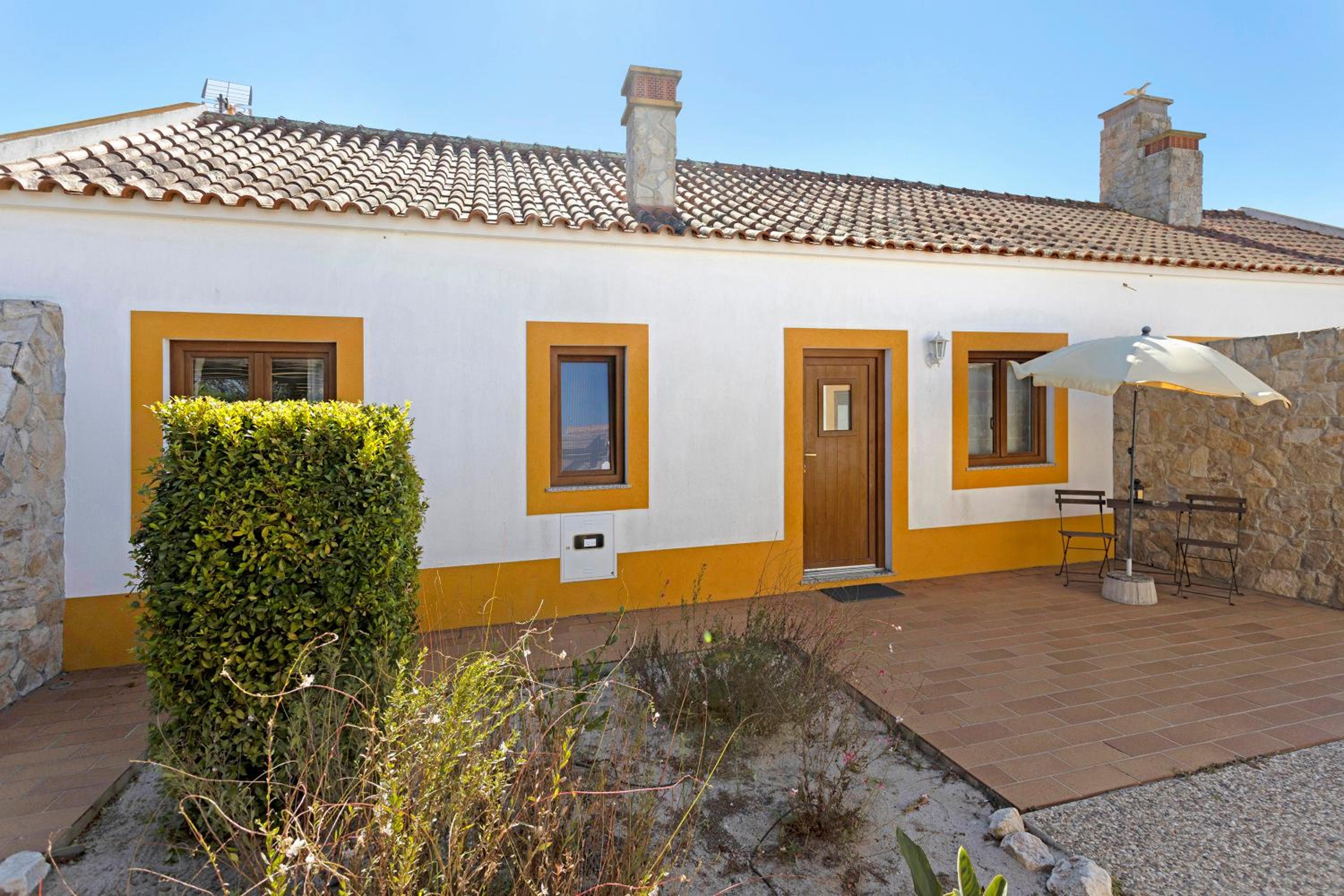 One-Bedroom House - Photo 8