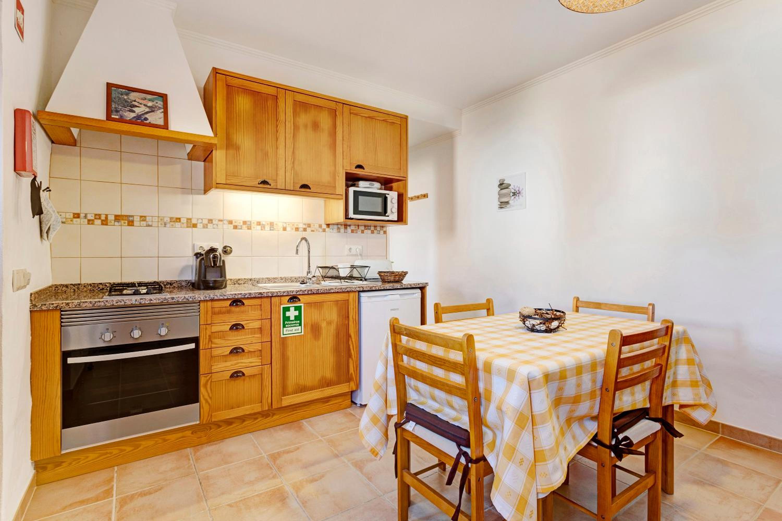 One-Bedroom House - Photo 20