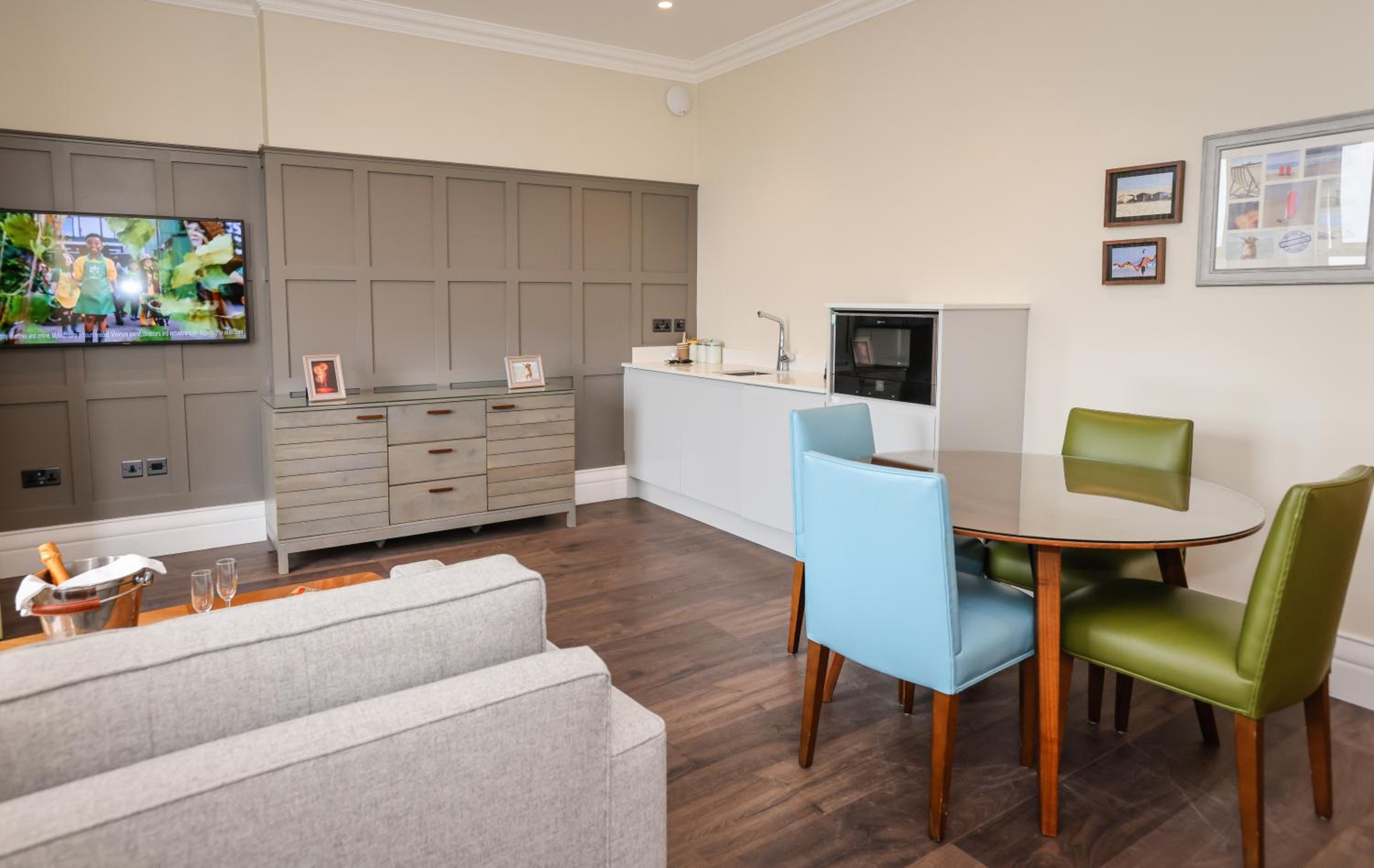 Suite with Sea View - Photo 10