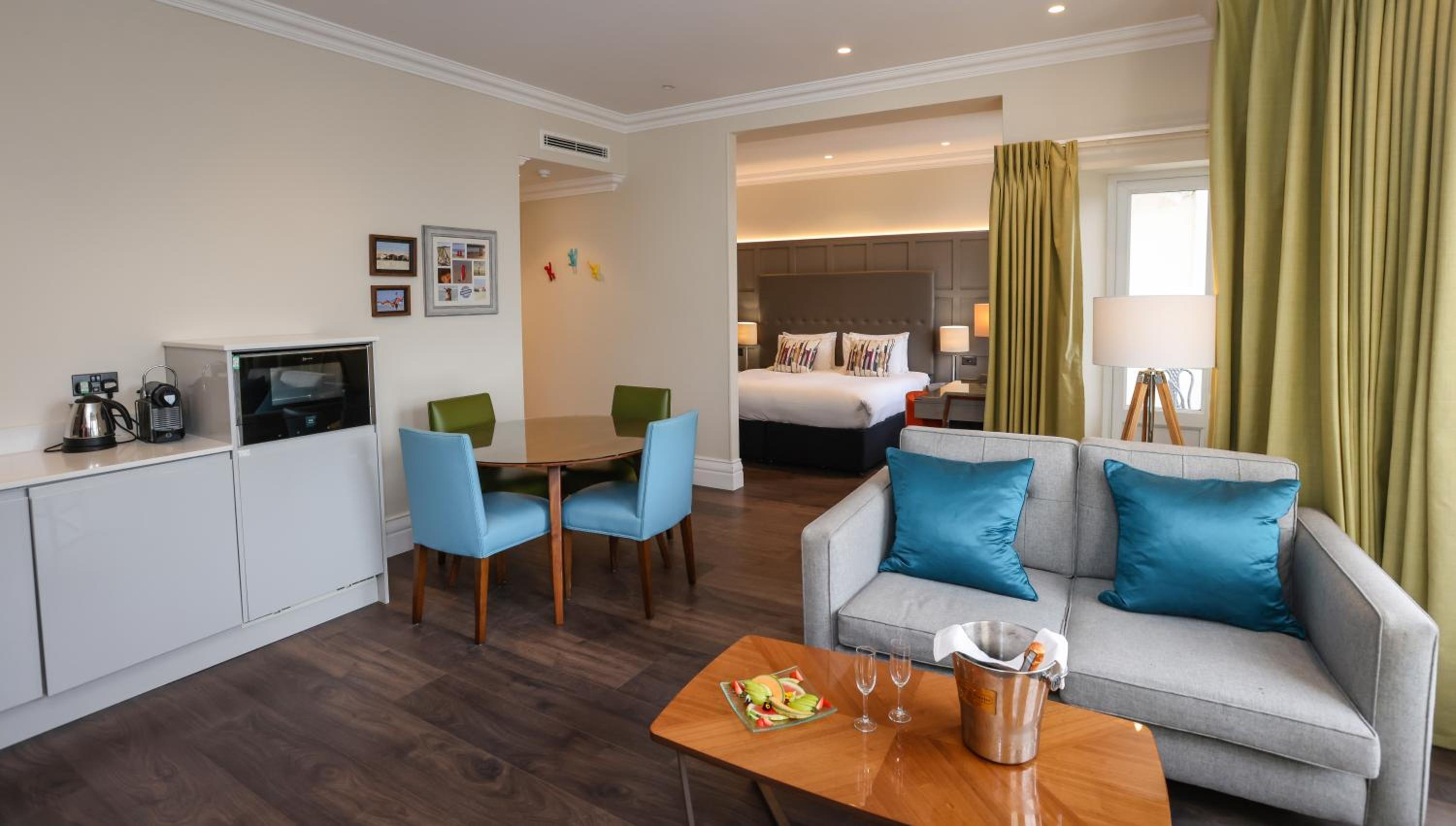 Suite with Sea View - Photo 13