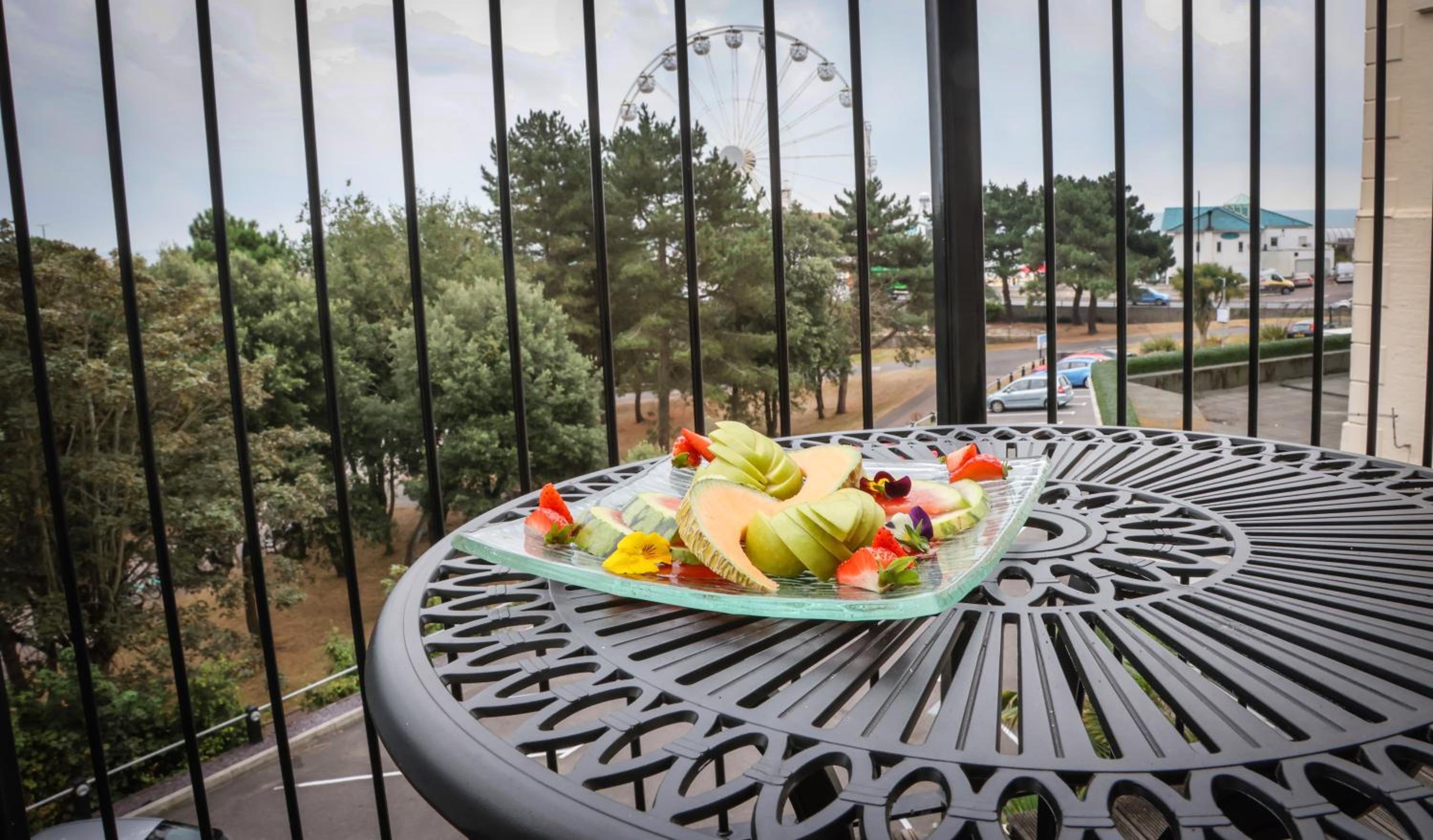 Suite with Sea View - Photo 2