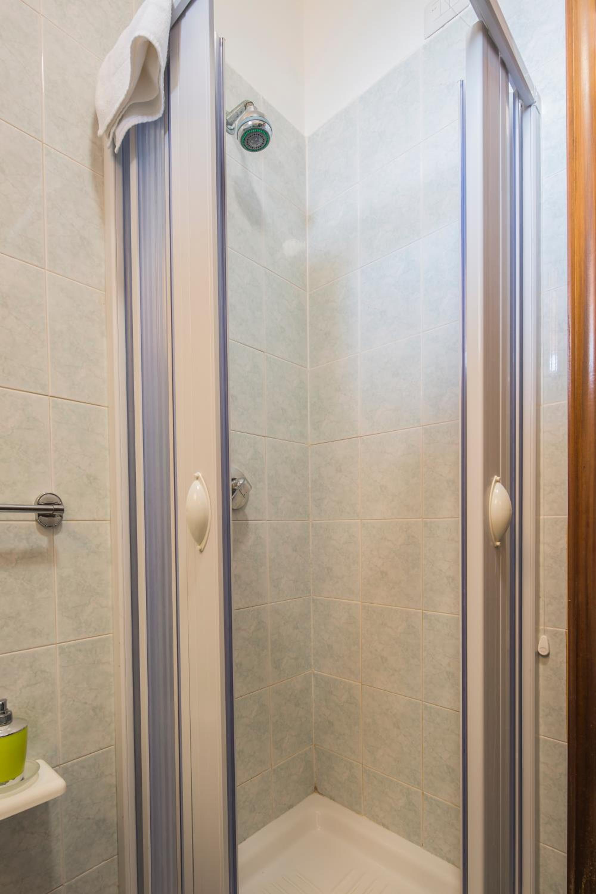 Quadruple Room with Balcony photo 2