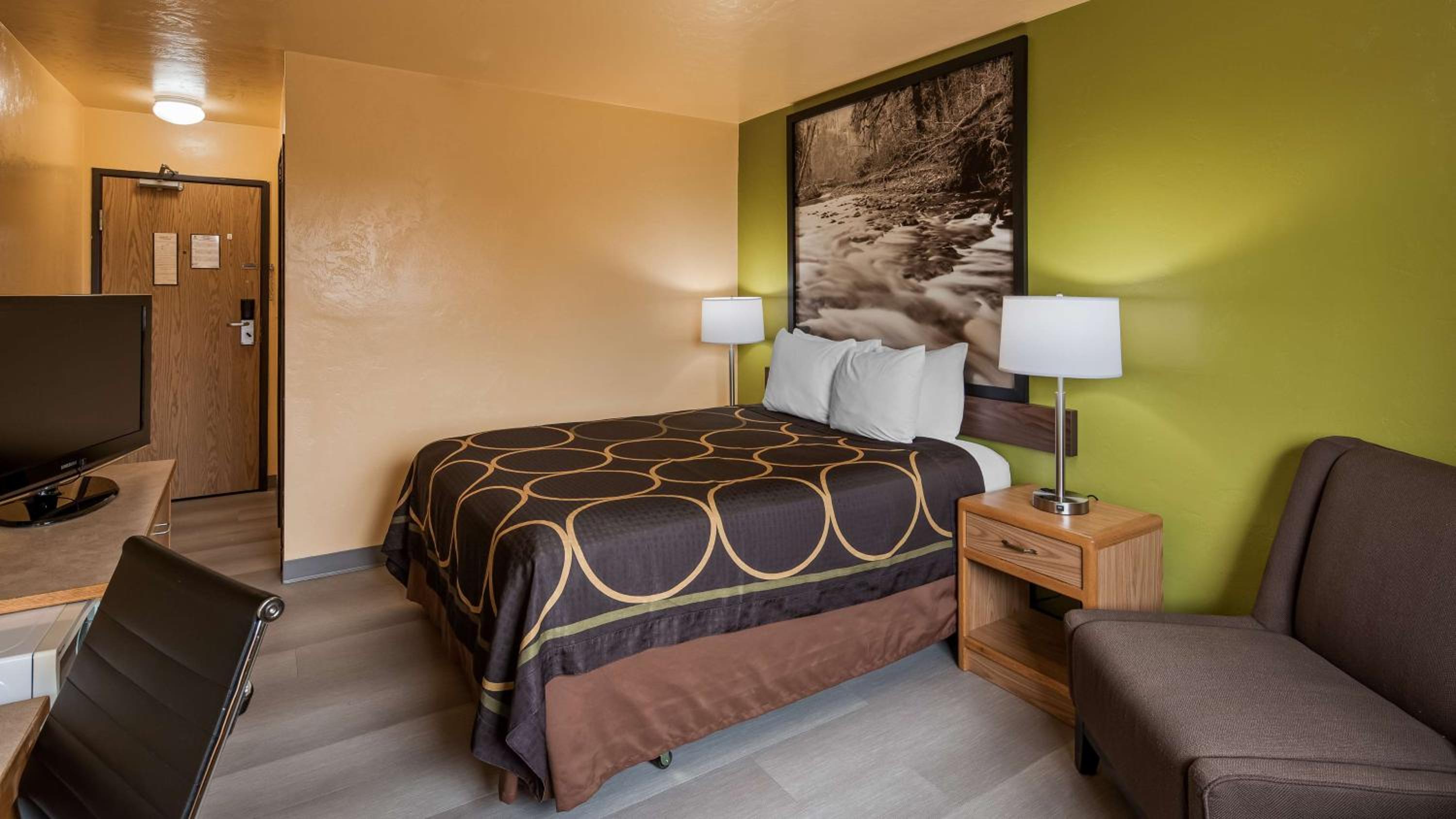Queen Room - Mobility Access - Photo 4