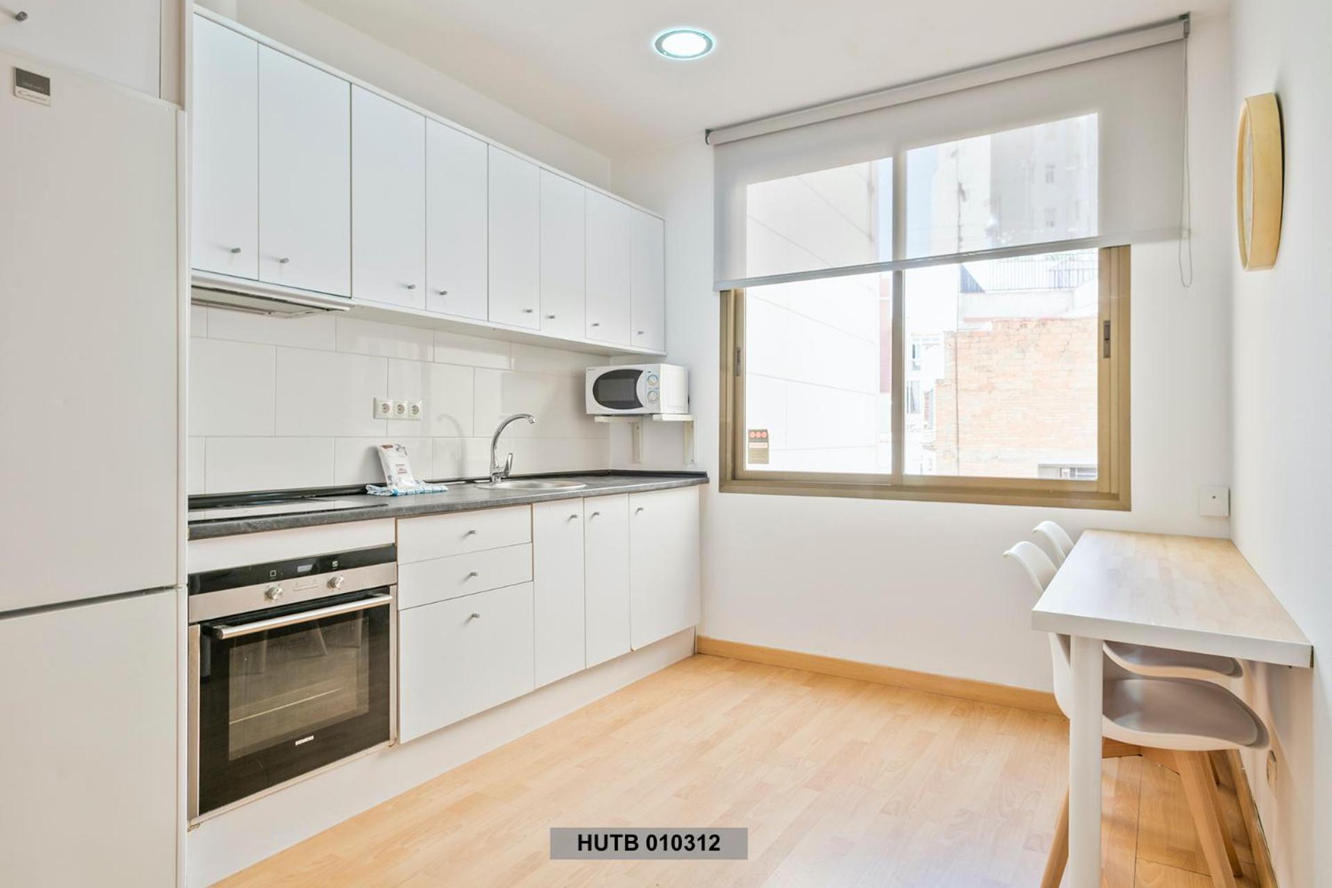 Two-Bedroom Apartment (6 Adults) photo 3