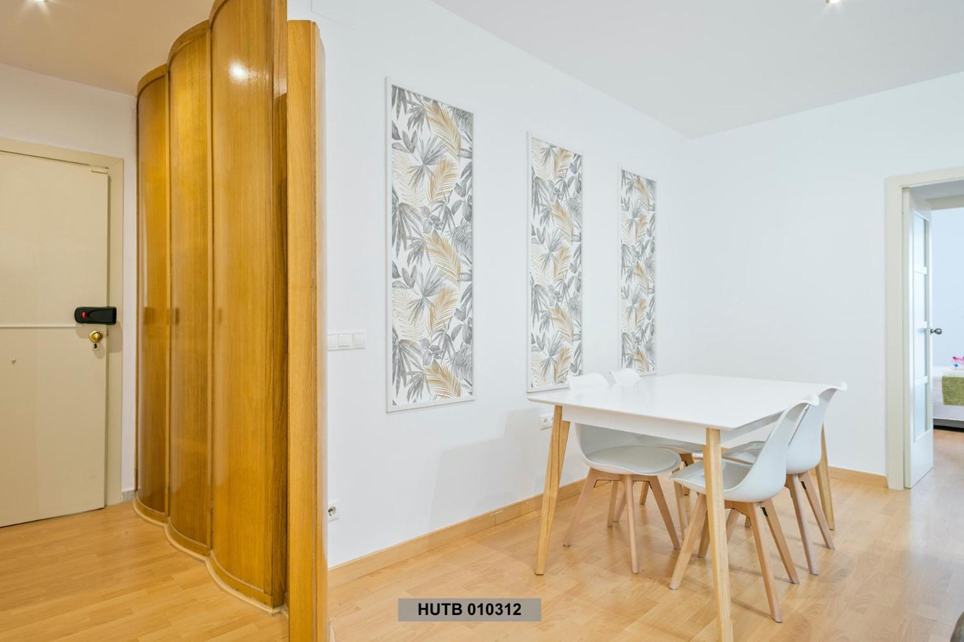 Two-Bedroom Apartment (6 Adults) photo 3