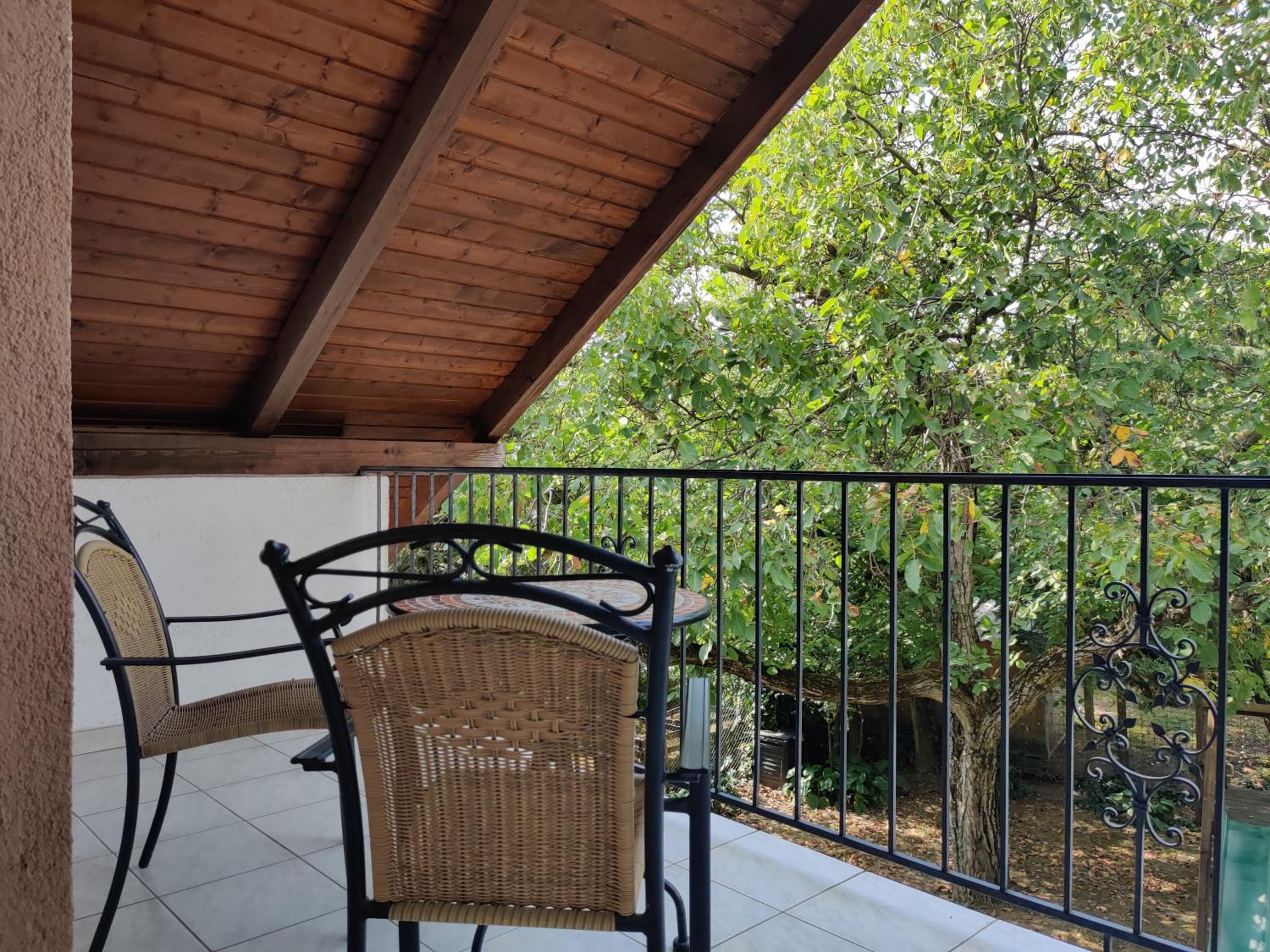 Apartment with Balcony photo 3
