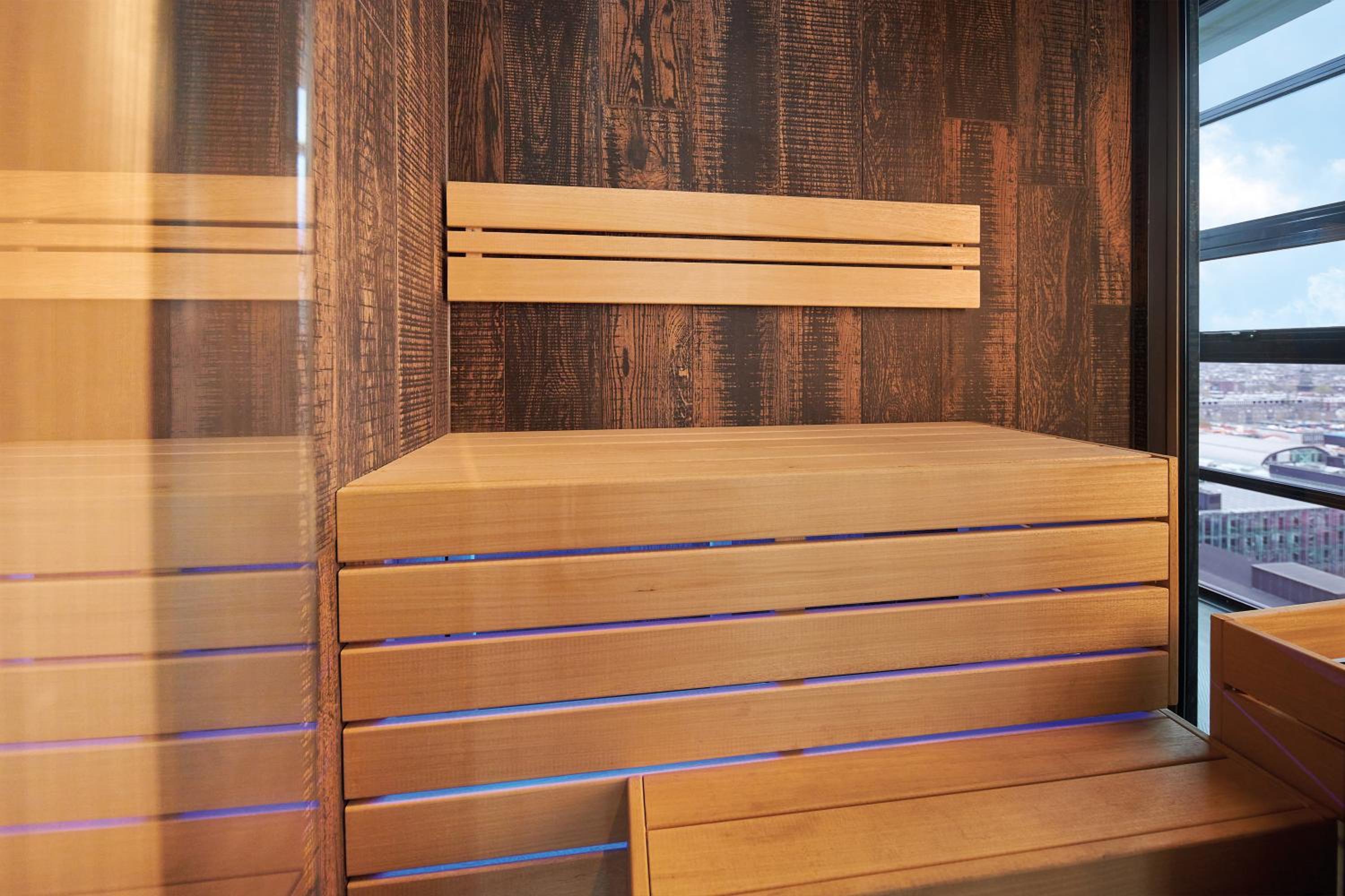 Wellness Suite with Sauna thumbnail 6
