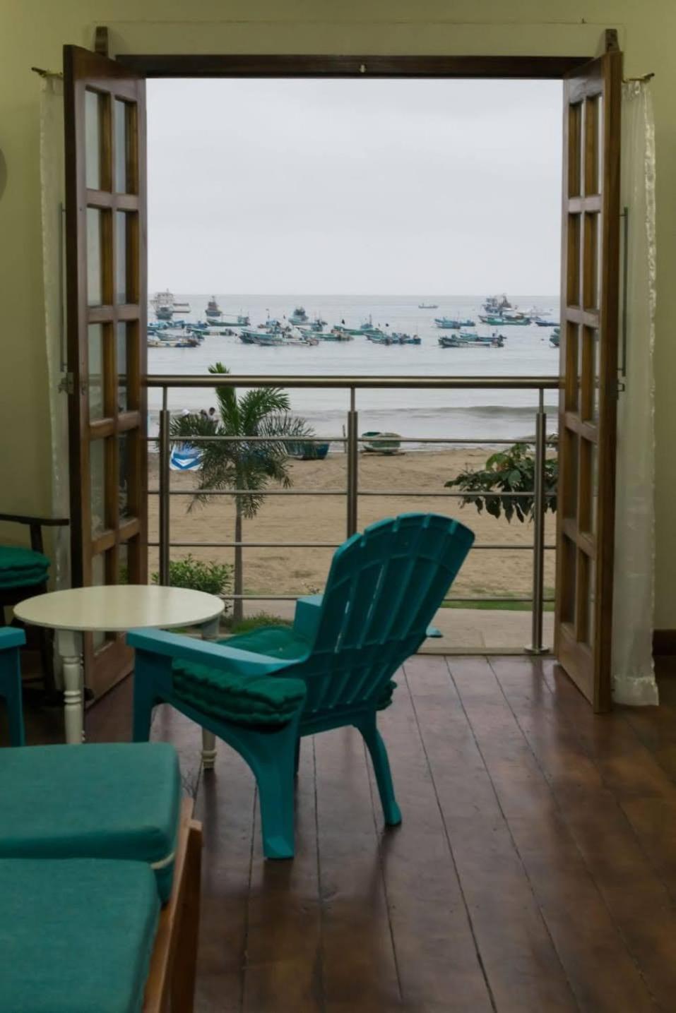 Apartment with Balcony photo 3
