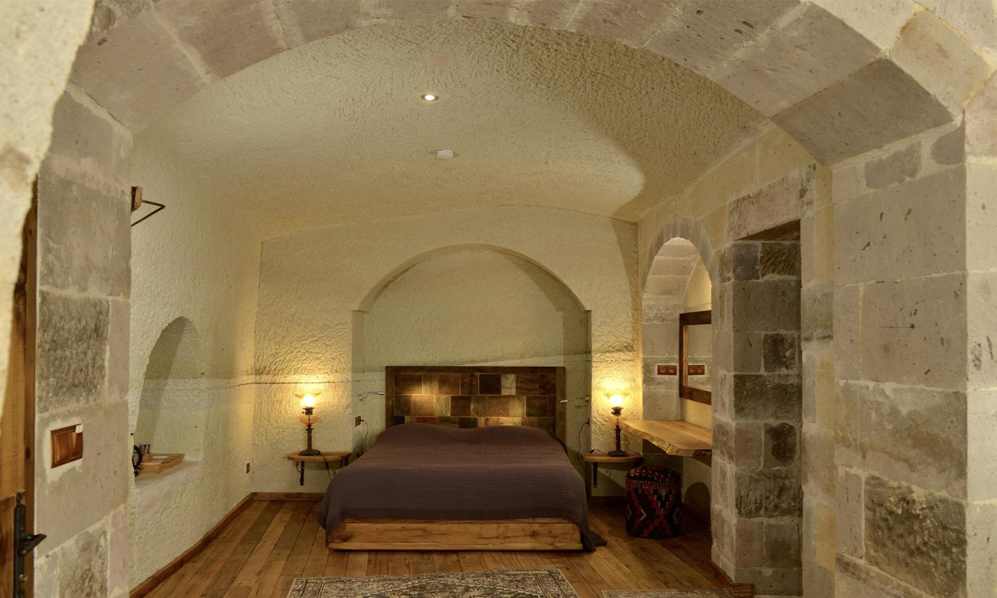Deluxe Double Room - Photo 12