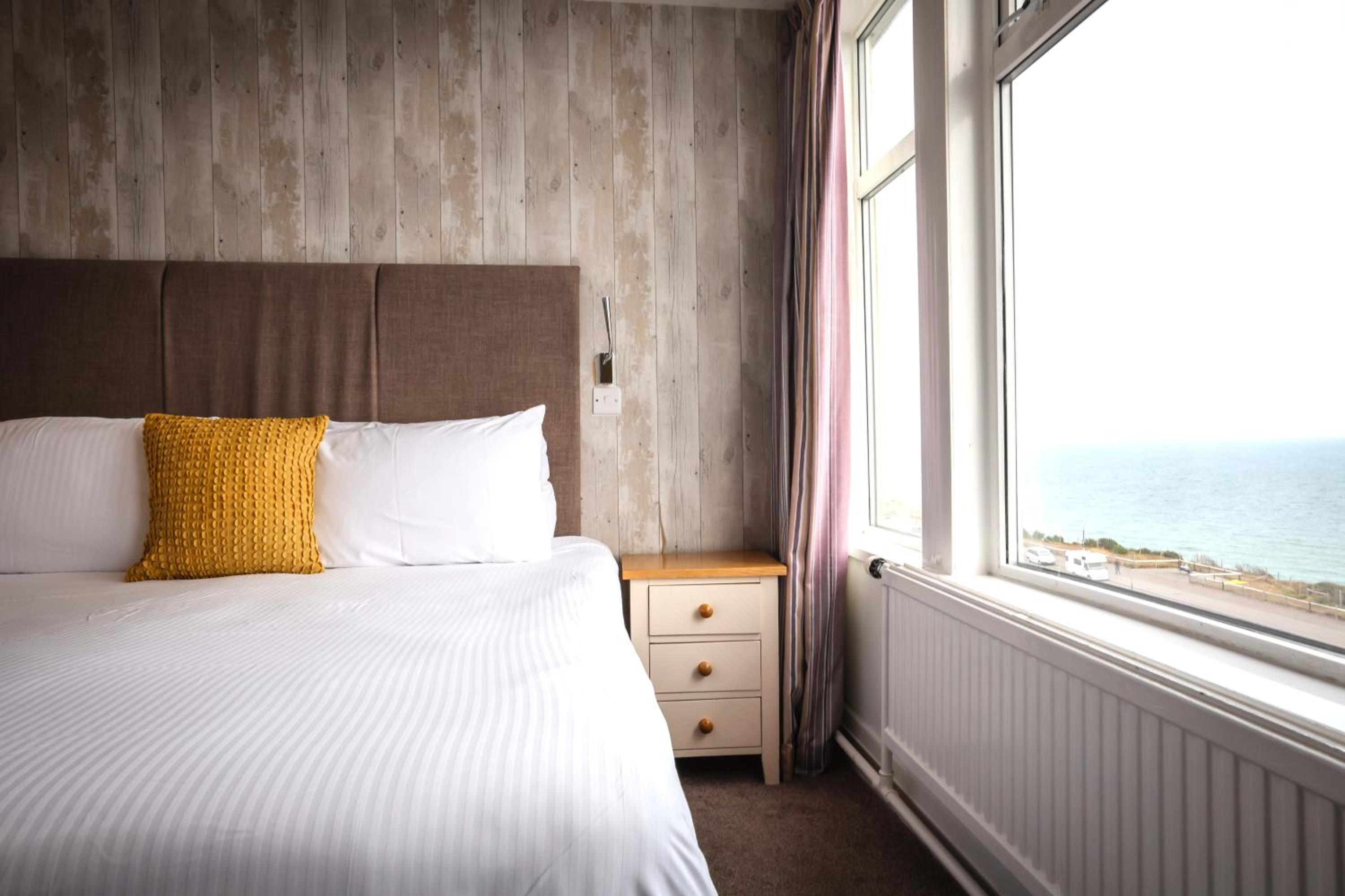 Double Room with Sea View - Photo 1