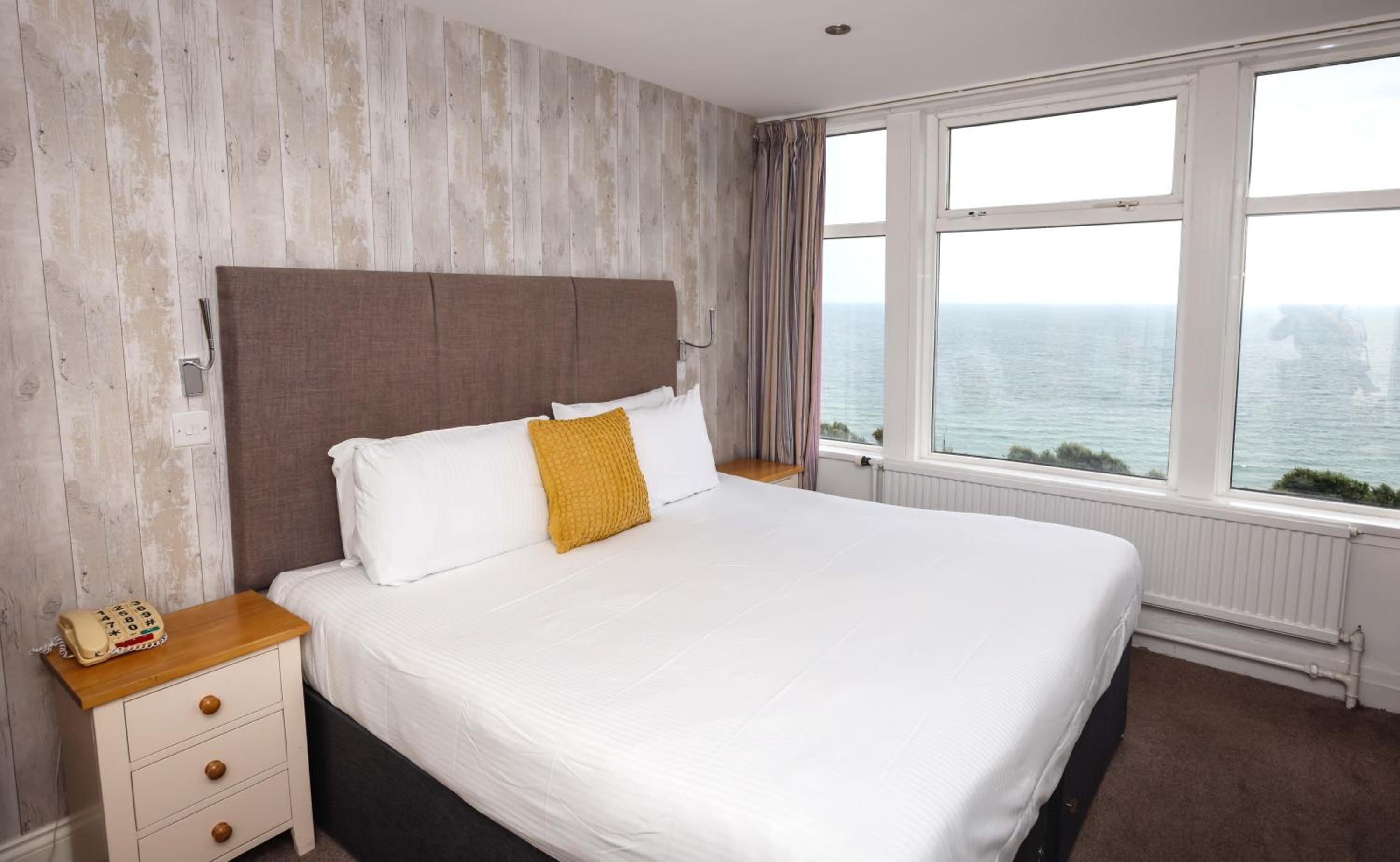 Double Room with Sea View - Photo 10
