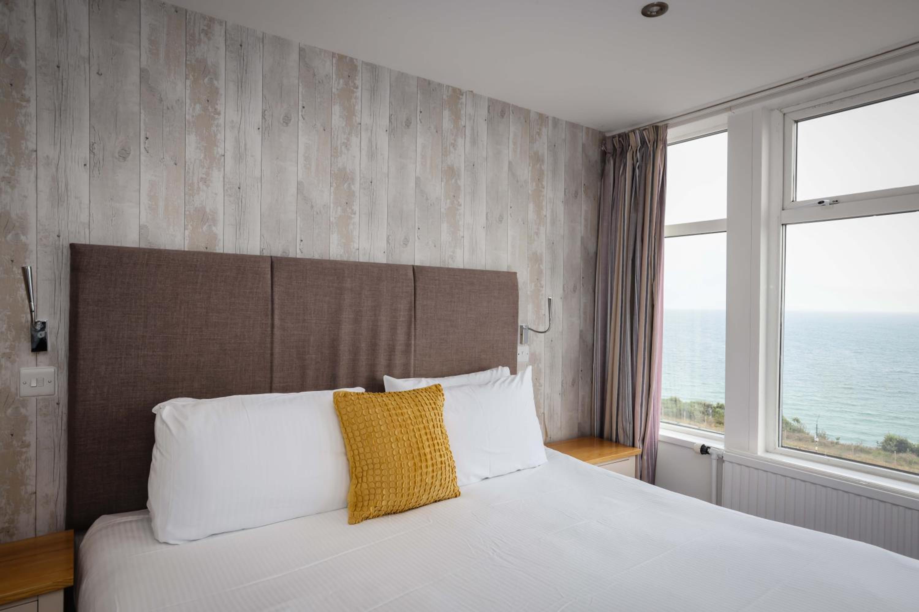 Double Room with Sea View - Photo 2