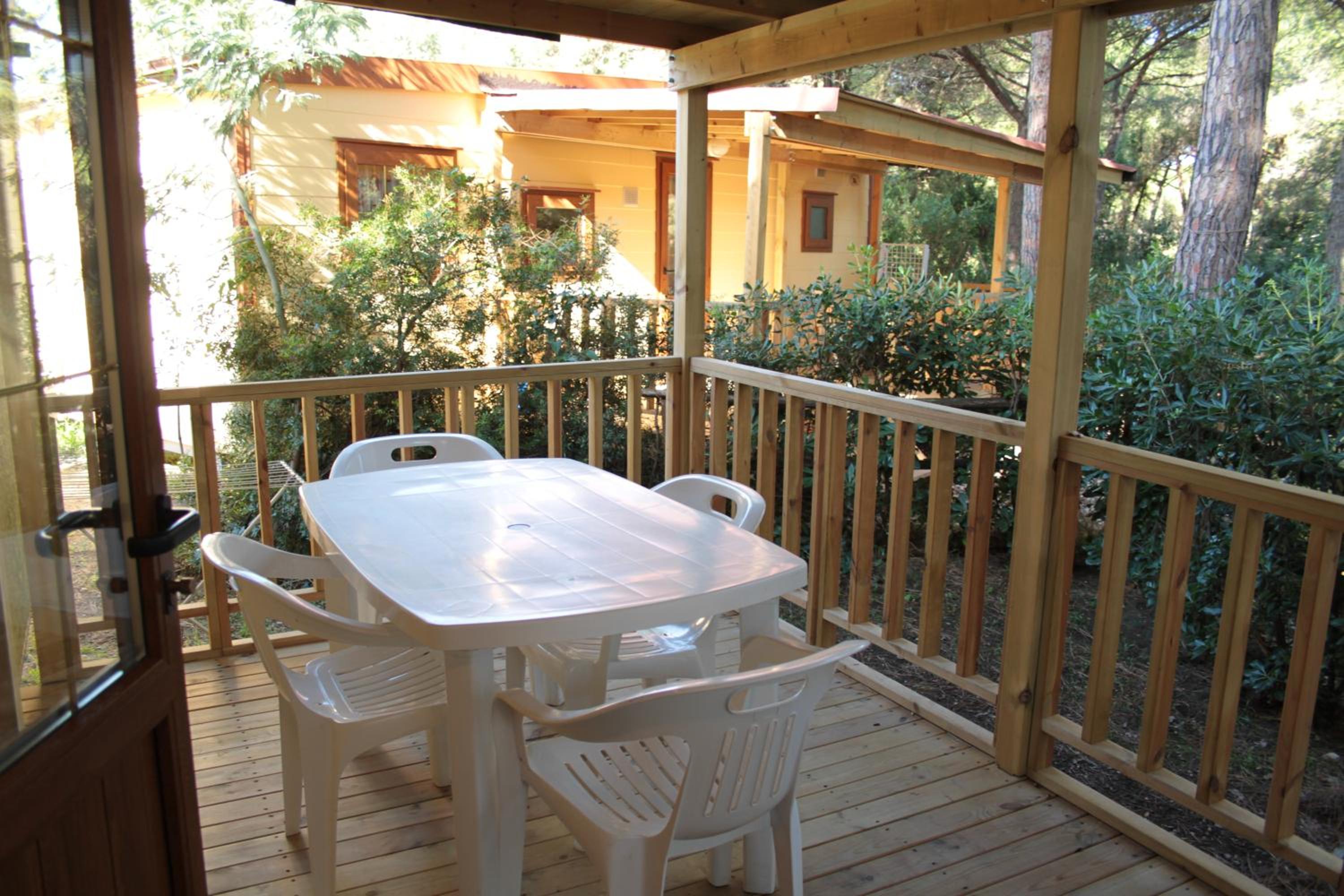 Mobile Home (4 Adults) with beach access - Photo 5