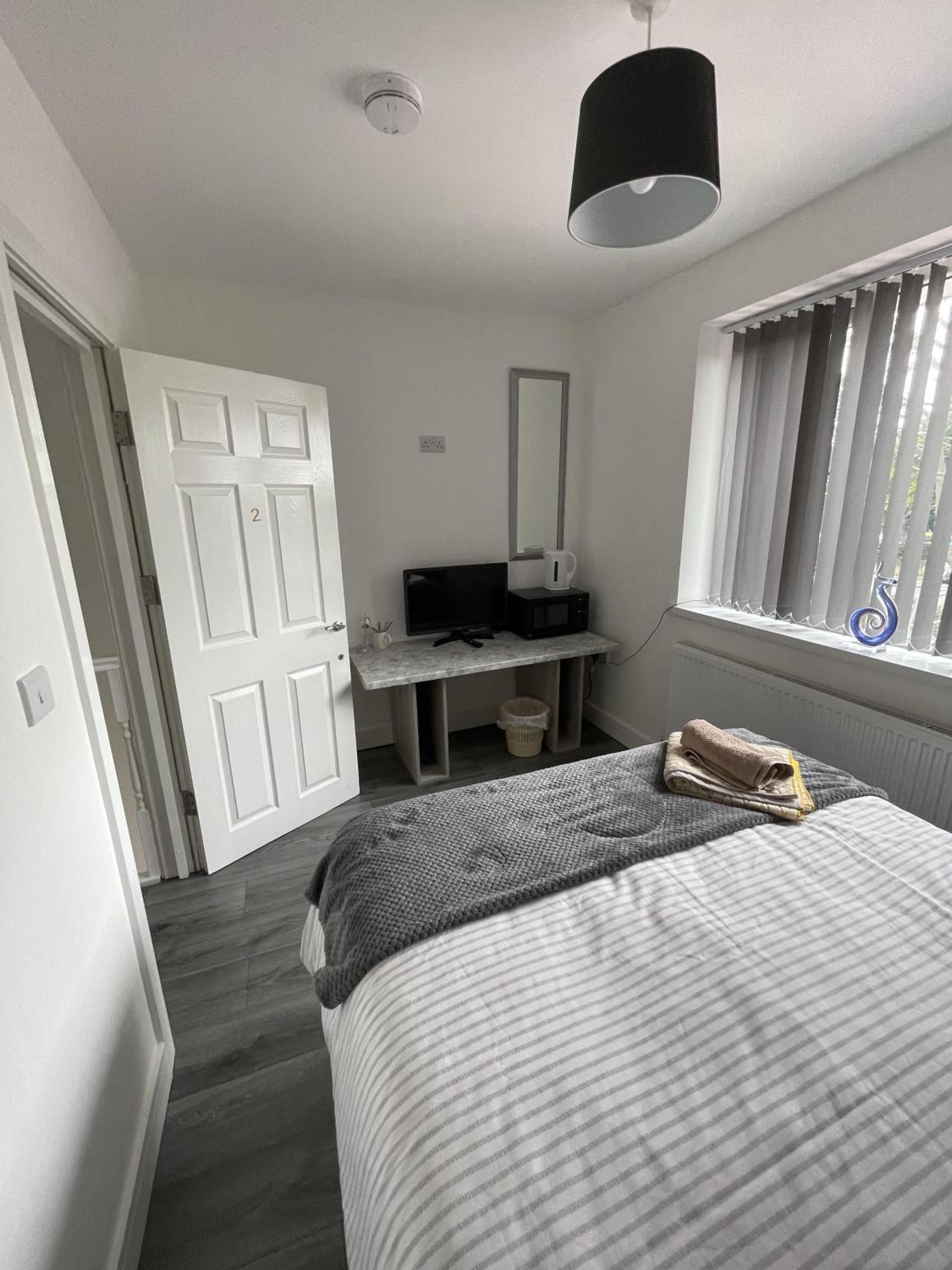 Double Room with Shared Bathroom photo 1