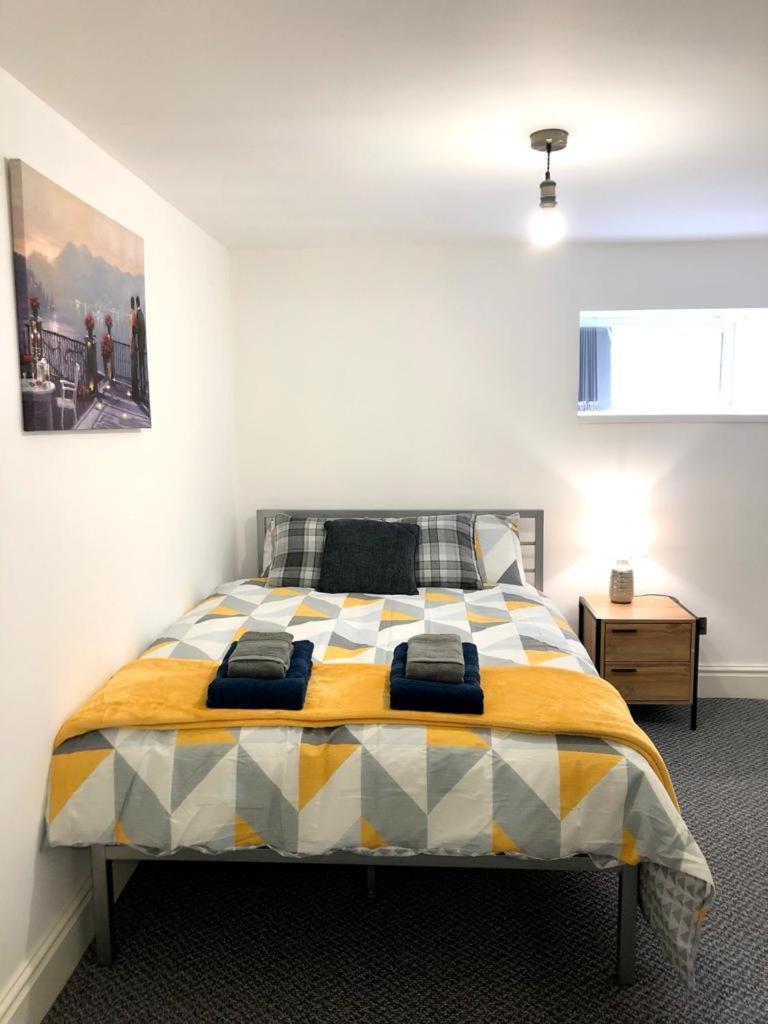 Two-Bedroom Apartment - Photo 3