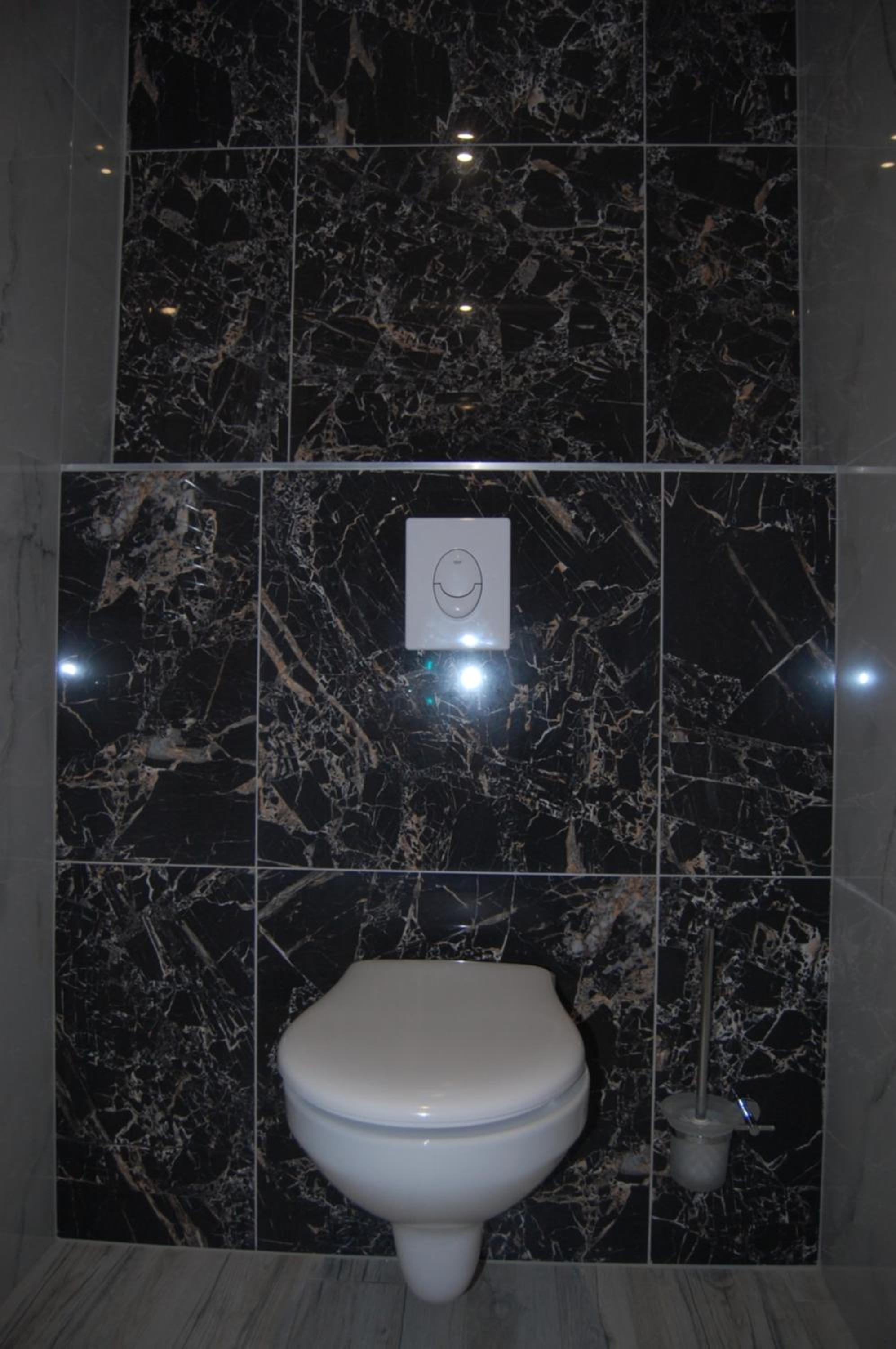 Double or Twin Room with Private Bathroom - Photo 6