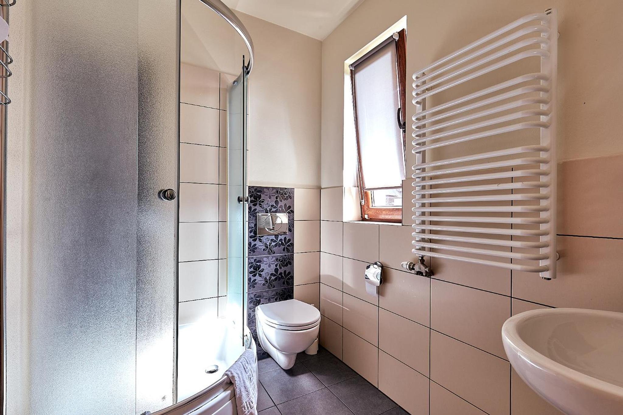 Triple Room with Balcony - Photo 6